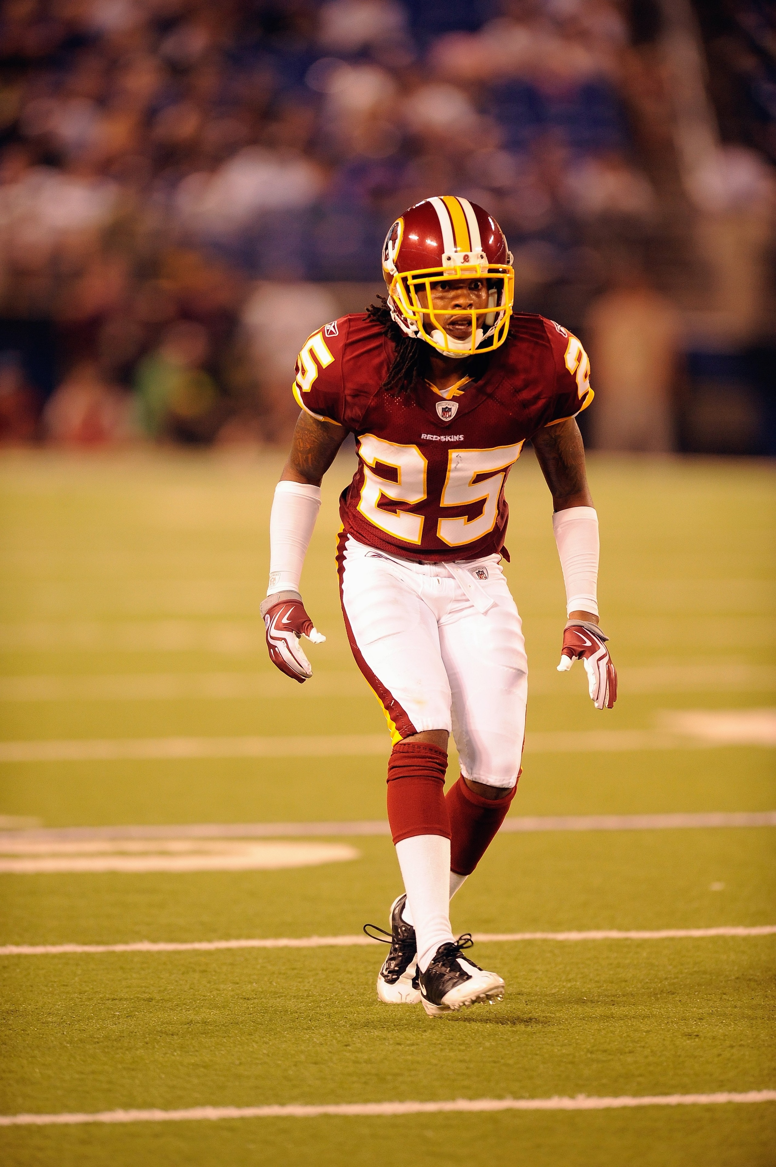 BALTIMORE, MD - AUGUST 13:  Kevin Barnes #25 of the Washington Redskins prepares for a play during a NFL preseason football game against the Baltimore Ravens on August 13, 2009 at M & T Bank Stadium in Baltimore, Maryland.   (Photo by Mitchell Layton/Gett
