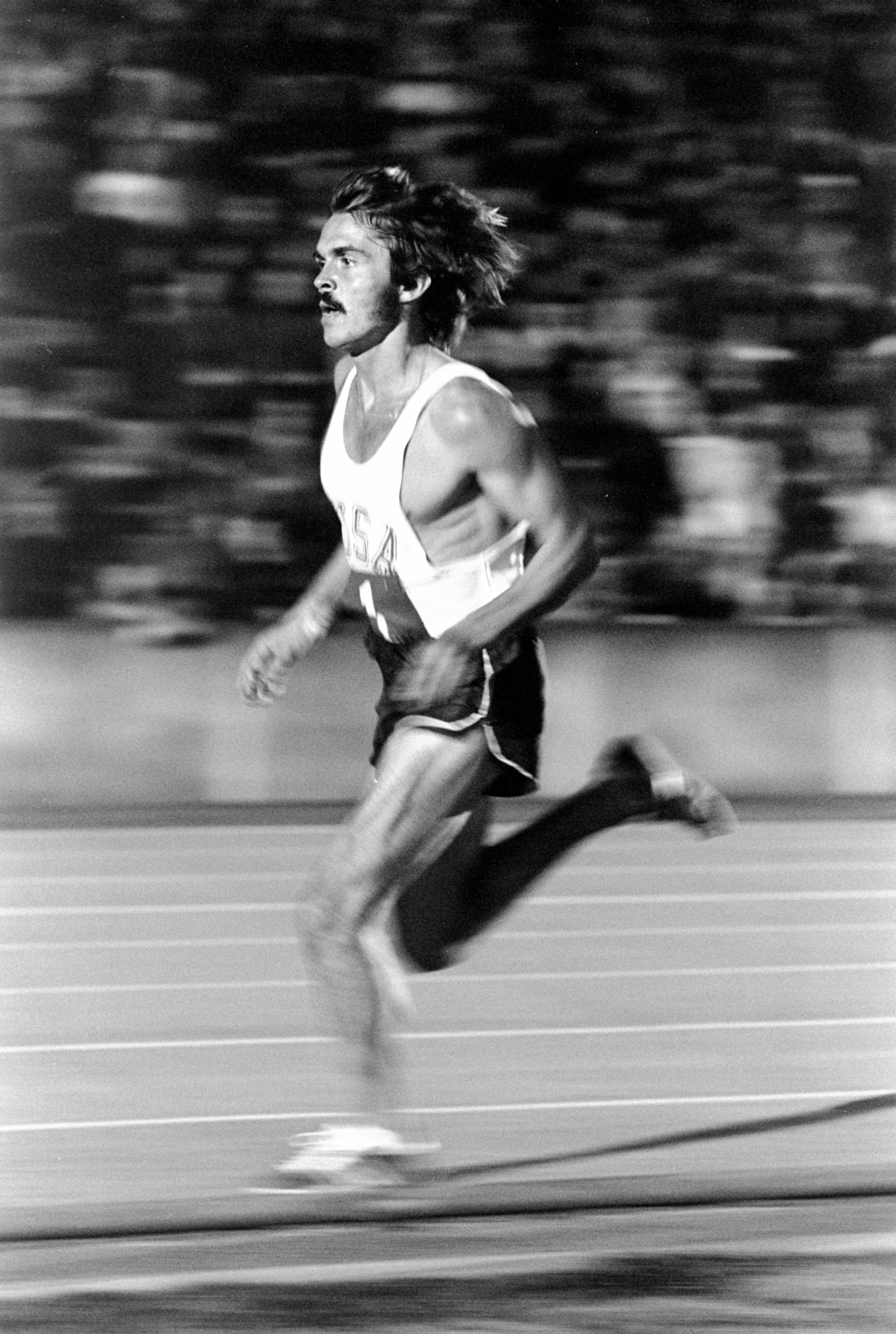 15 Sep 1972:  Steve Prefontaine of the USA in action during a track and field event at Crystal Palace in London, England.  \ Mandatory Credit: Tony Duffy  /Allsport