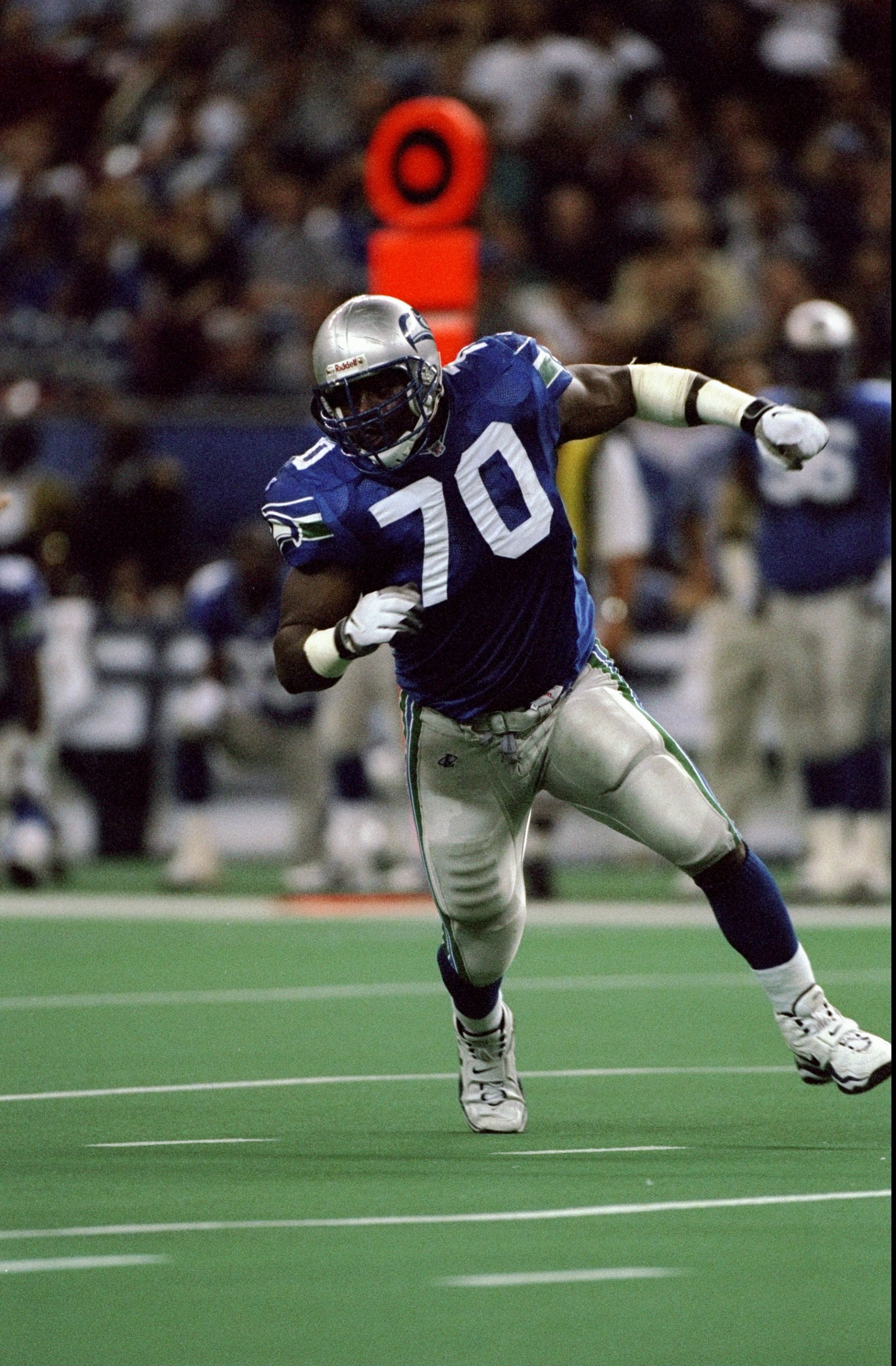 Seahawks Mailbag: Best Defensive Formations, Fastest Seahawk, Chuck Knox's  Throwback Hat & More