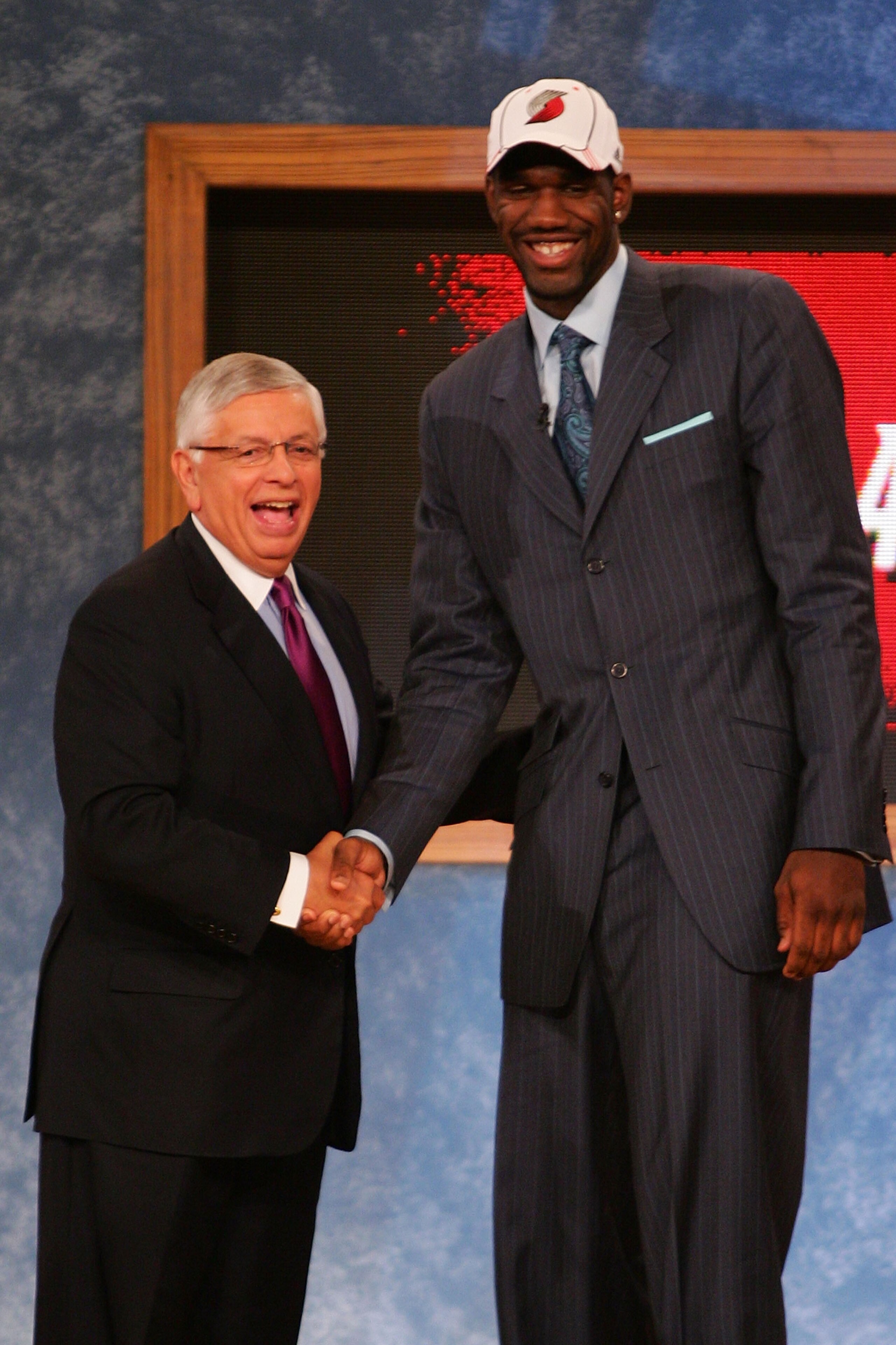 NEW YORK - JUNE 28: NBA Commissioner David Stern (L) poses for a photo with Greg Oden of Ohio State after he was drafted first by the Portland Trailblazers during the 2007 NBA Draft at the WaMu Theatre at Madison Square Garden June 28, 2007 in New York Ci