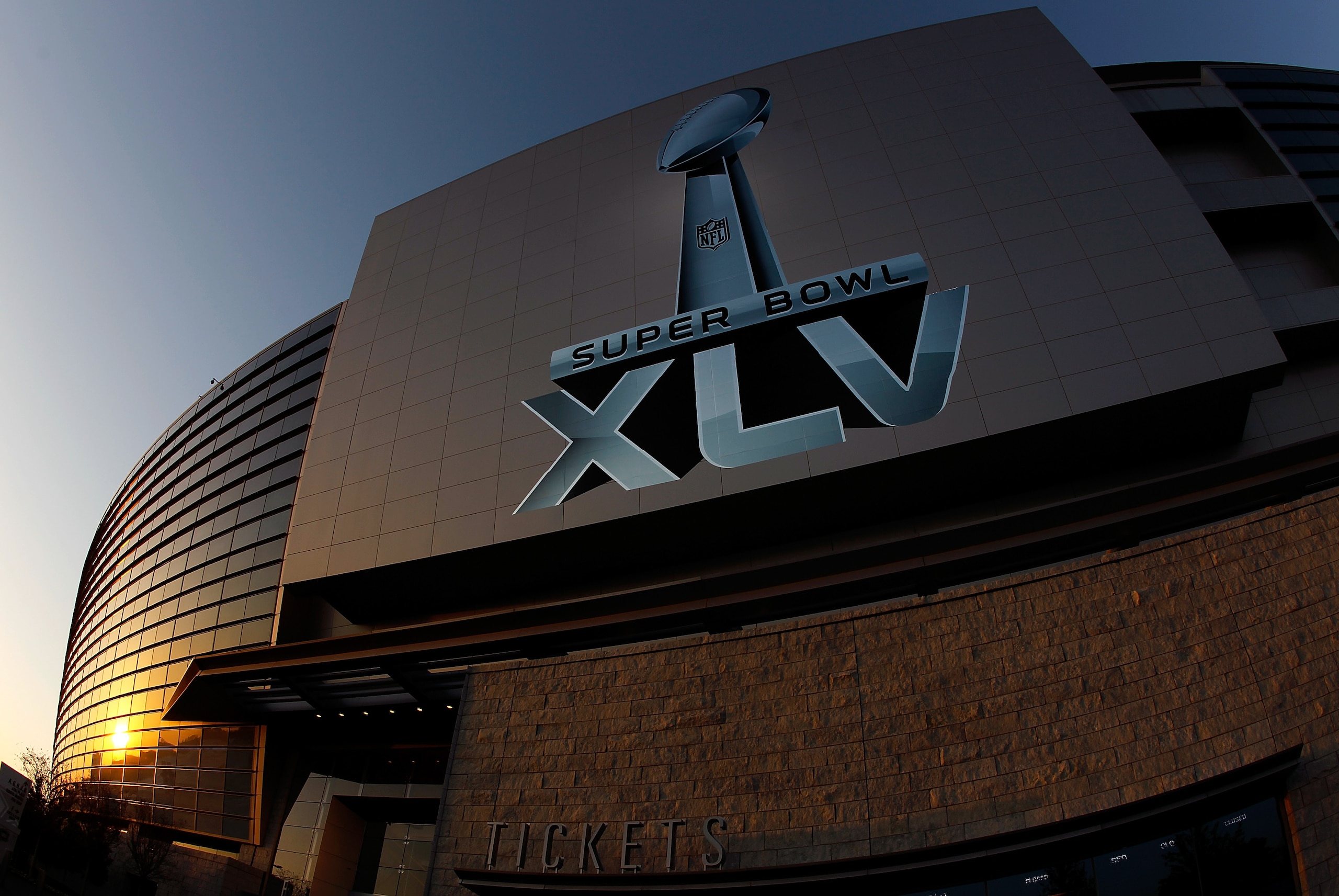 ARLINGTON, TX - JANUARY 30:  The logo for Super Bowl XLV outside of Cowboys Stadium on January 30, 2011 in Arlington, Texas. Cowboys Stadium will host Super Bowl XLV on February 6, 2011 between the Pittsburgh Steelers and the Green Bay Packers in Arlingto