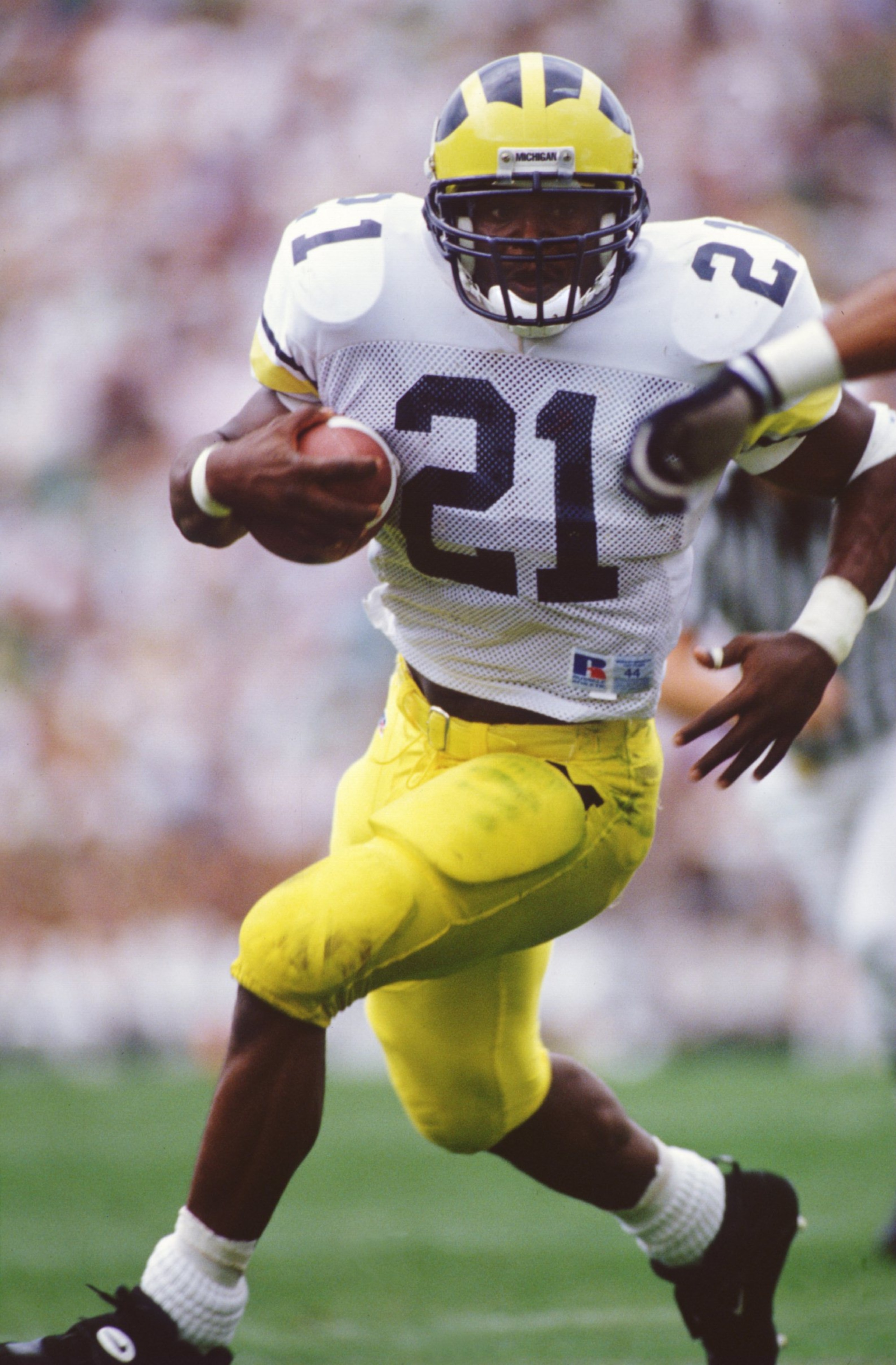 10 Sep 1994: MICHIGAN RUNNING BACK TIM BIAKABUTUKA IN ACTION DURING A 26-24 WIN OVER NOTRE DAME IN SOUTH BEND, INDIANA. 10 Sep 1994: MICHIGAN RUNNING BACK TIM BIAKABUTUKA IN ACTION DURING A 26-24 WIN OVER NOTRE DAME IN SOUTH BEND, INDIANA.