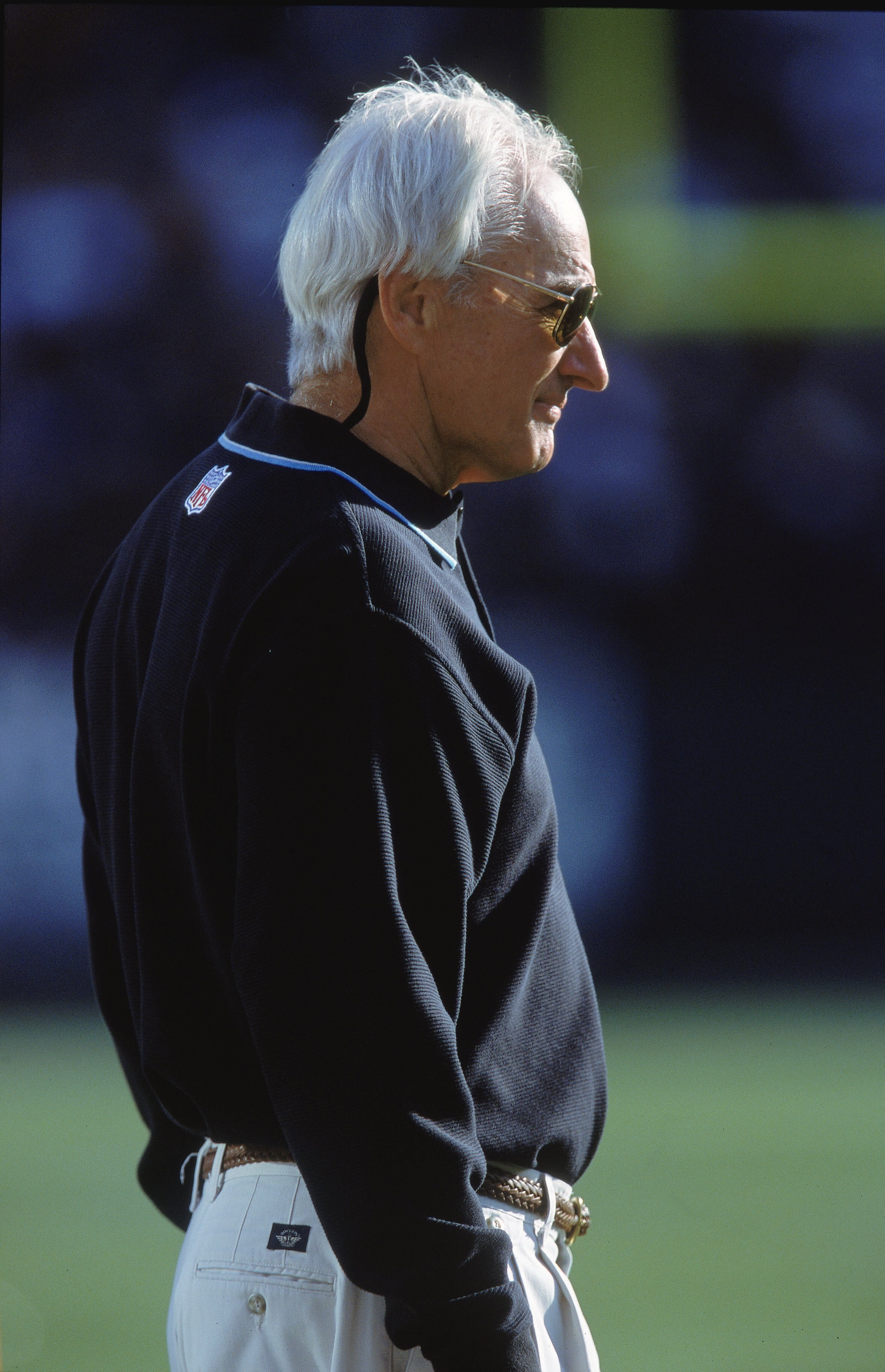 24 Dec 2000:  Head Coach George Seifert of the Carolina Panthers watches the action from the sideliines during the game against the Oakland Raiders at the Network Associates Coliseum in Oakland, California.  The Raiders defeated the Panthers 52-9. Mandato