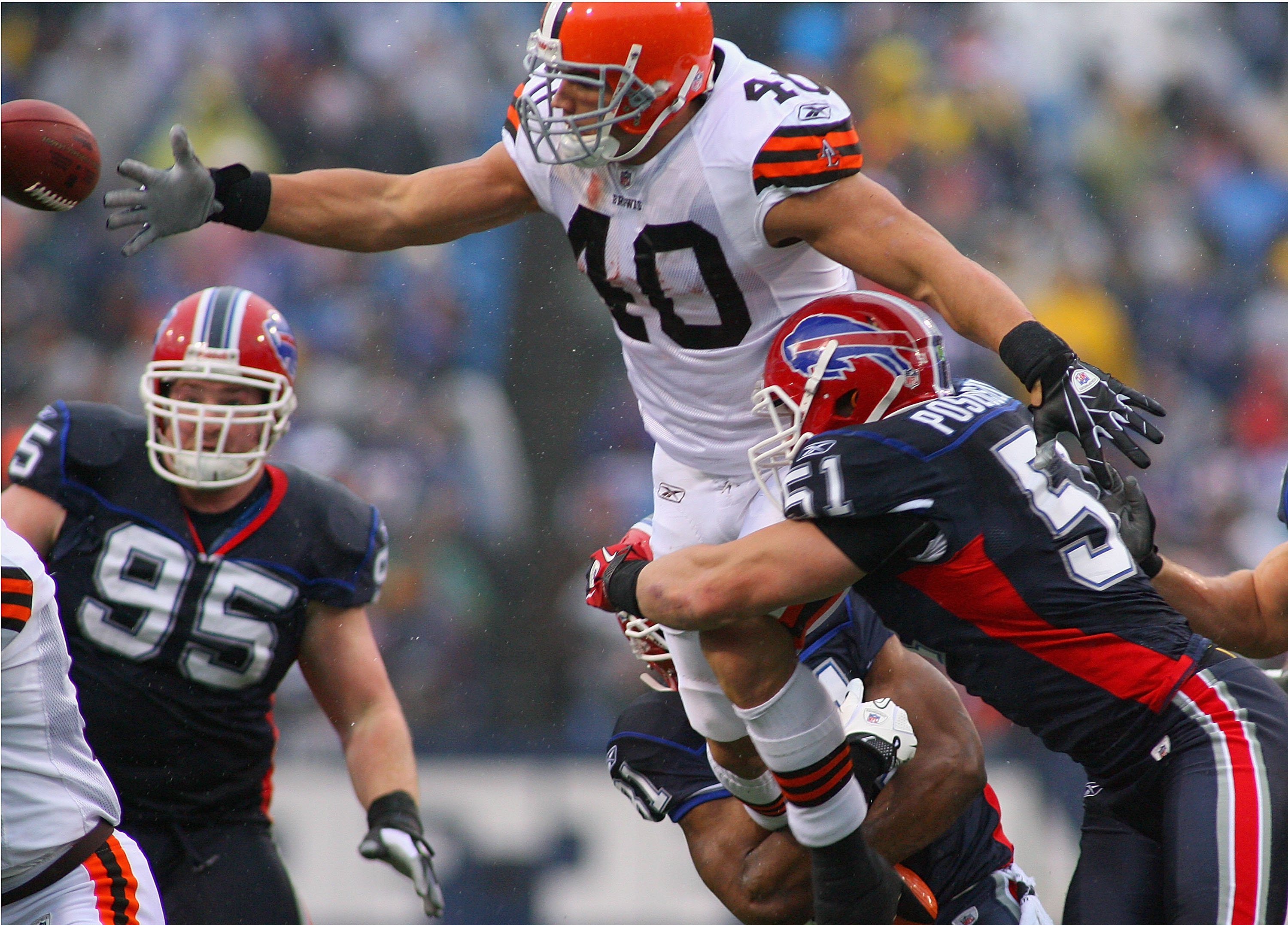 Buffalo Bills linebacker Paul Posluszny (51) in action during