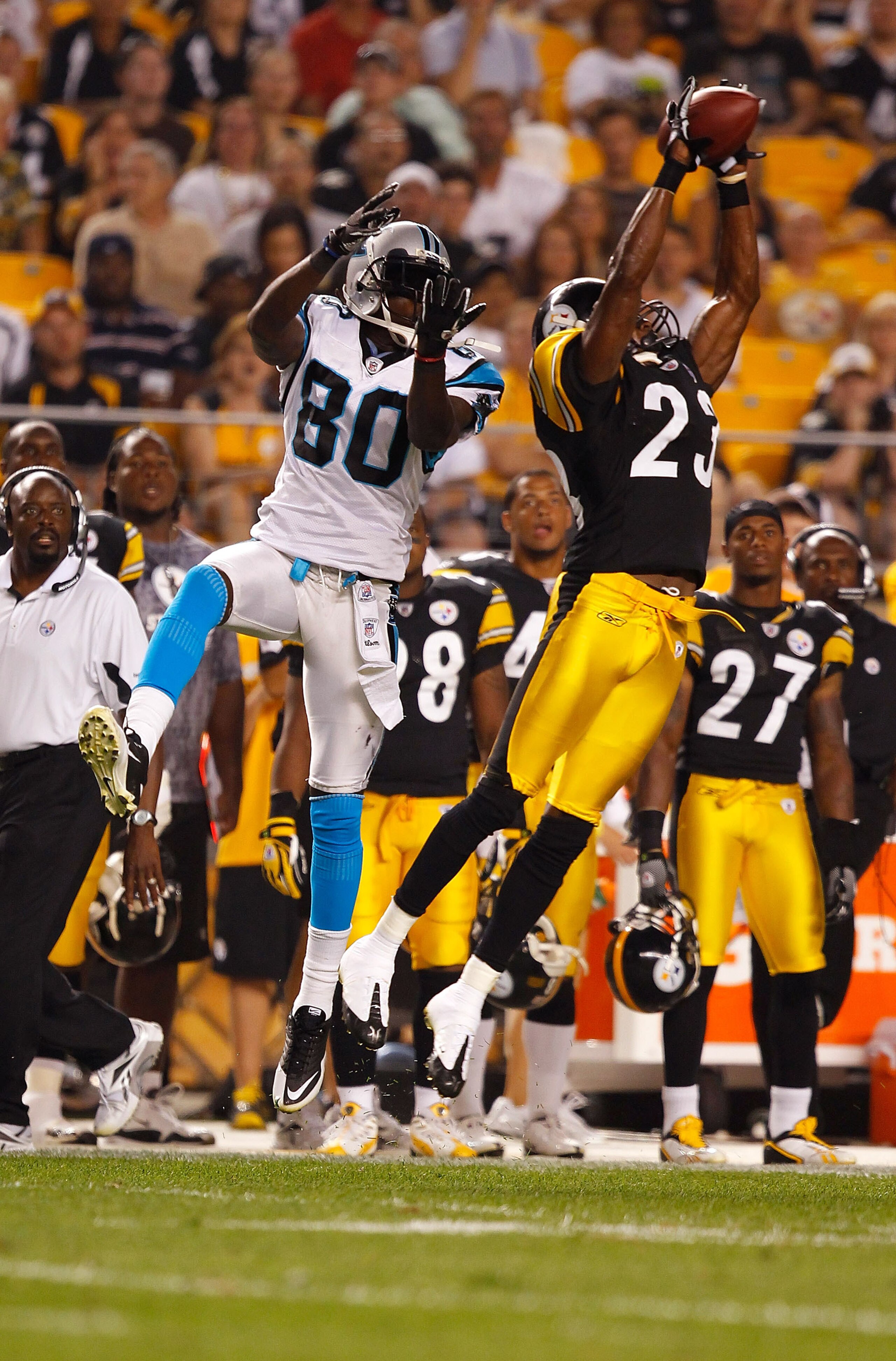 PITTSBURGH - SEPTEMBER 02: Keenan Lewis #23 of the Pittsburgh Steelers breaks up a pass in front of Dwayne Jerrett #80 of the Carolina Panthers during the preseason game on September 2, 2010 at Heinz Field in Pittsburgh, Pennsylvania. (Photo by Jared Wi PITTSBURGH - SEPTEMBER 02: Keenan Lewis #23 of the Pittsburgh Steelers breaks up a pass in front of Dwayne Jerrett #80 of the Carolina Panthers during the preseason game on September 2, 2010 at Heinz Field in Pittsburgh, Pennsylvania. (Photo by Jared Wi