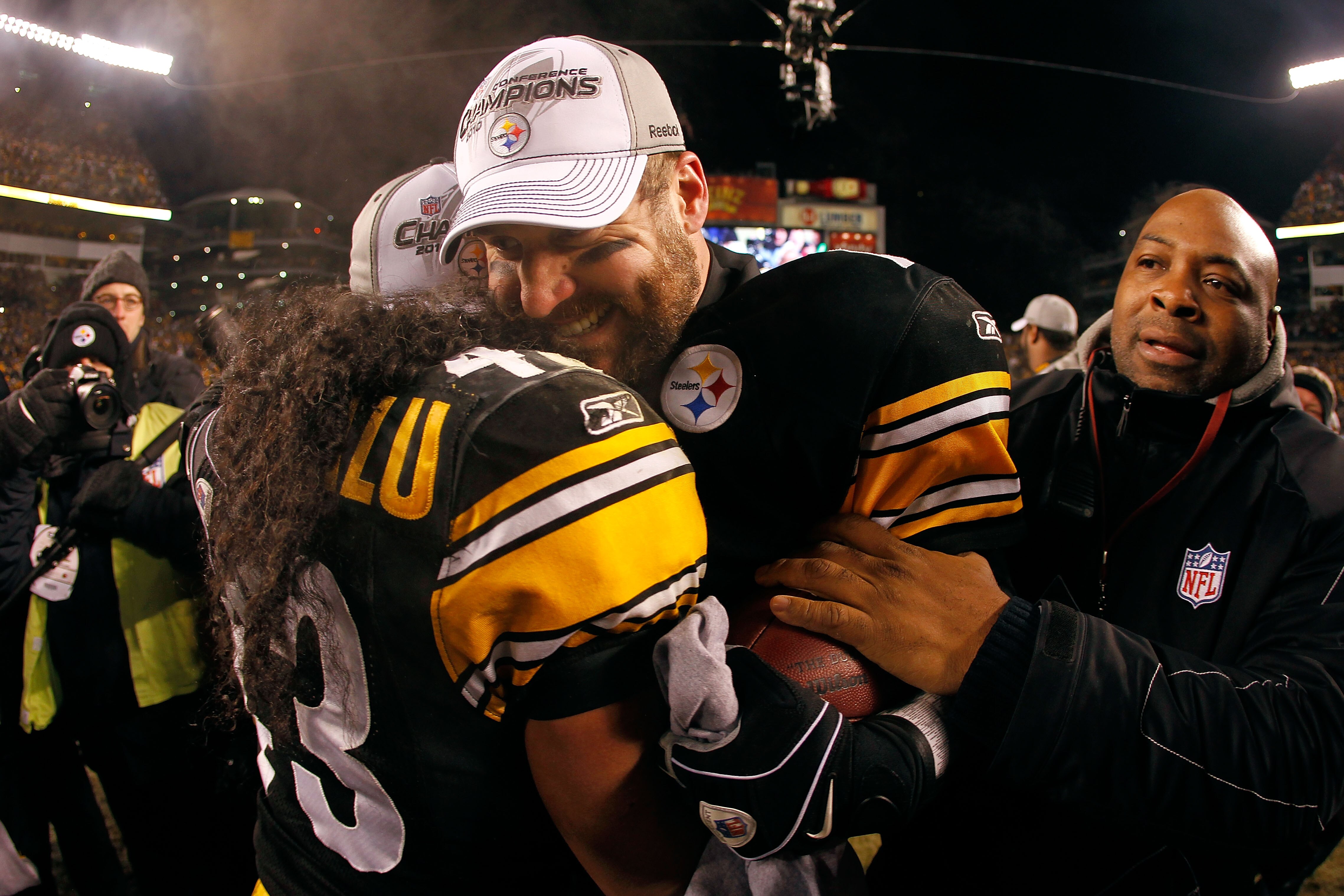 PITTSBURGH, PA - JANUARY 23:  Troy Polamalu #43 and Ben Roethlisberger #7 of the Pittsburgh Steelers celebrate their 24 to 19 win over the New York Jets in the 2011 AFC Championship game at Heinz Field on January 23, 2011 in Pittsburgh, Pennsylvania.  (Ph