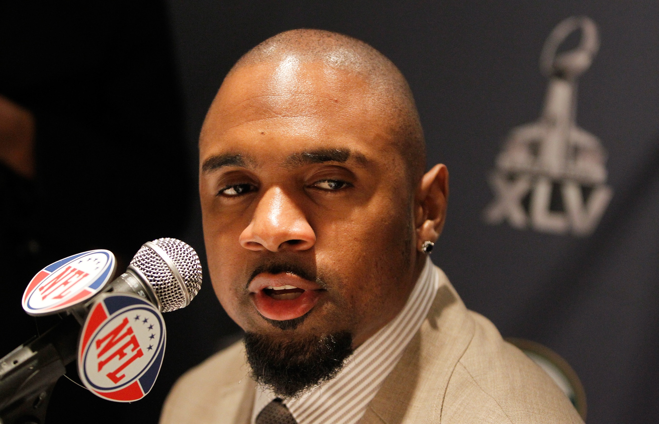 IRVING, TX - JANUARY 31:  31:  Cornerback Charles Woodson #21 of the Green Bay Packers talks to the media on January 31, 2011 in Irving, Texas. The Green Bay Packers will play the Pittsburgh Steelers in Super Bowl XLV on February 6, 2011 at Cowboys Stadiu