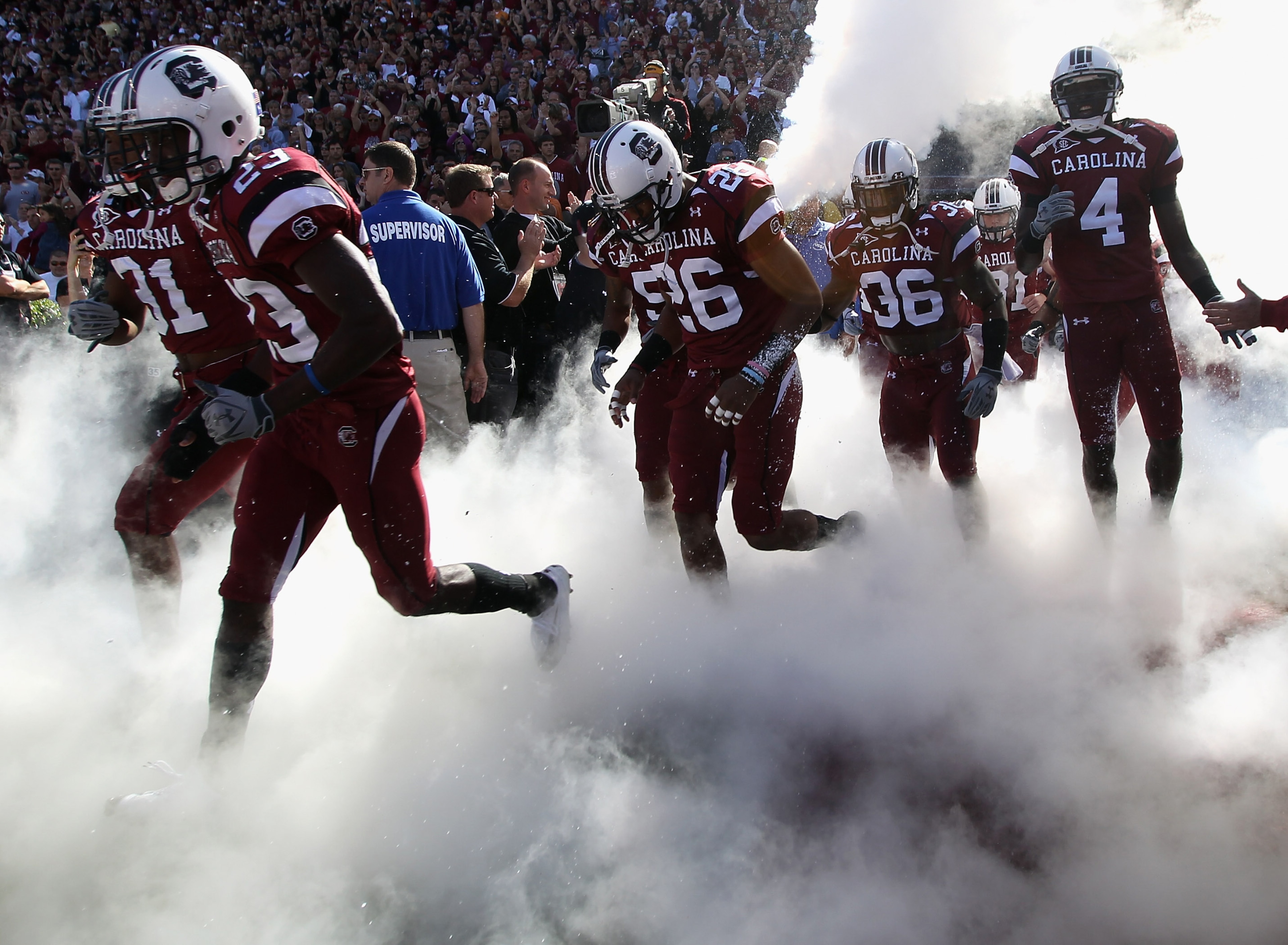 COLUMBIA, SC - OCTOBER 30: The South Carolina Gamecocks run on to the field against the Tennessee Volunteers at Williams-Brice Stadium on October 30, 2010 in Columbia, South Carolina. (Photo by Streeter Lecka/Getty Images) COLUMBIA, SC - OCTOBER 30: The South Carolina Gamecocks run on to the field against the Tennessee Volunteers at Williams-Brice Stadium on October 30, 2010 in Columbia, South Carolina. (Photo by Streeter Lecka/Getty Images)