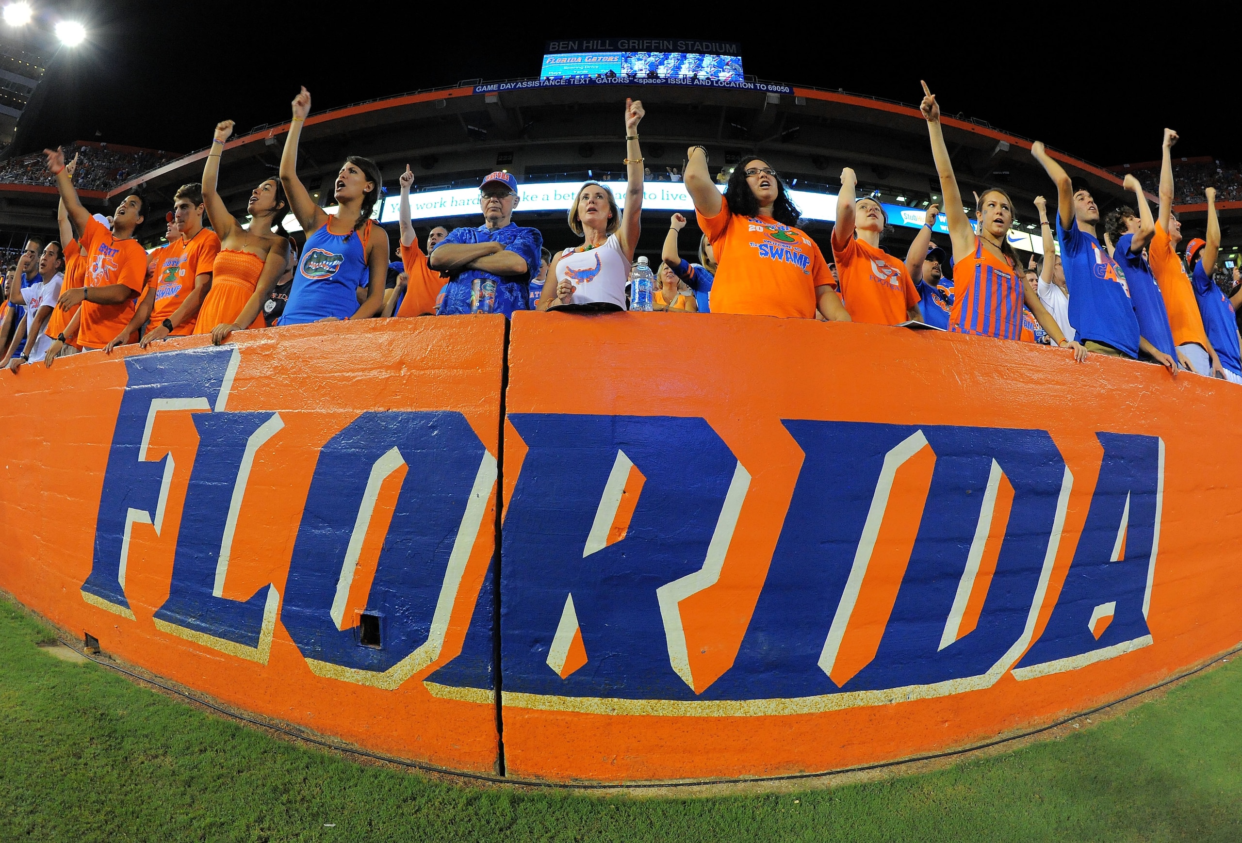 GAINESVILLE, FL - SEPTEMBER 25:  Florida fans cheer late in the fourth quarter as the Florida Gators take on the Kentucky Wildcats at Ben Hill Griffin Stadium on September 25, 2010 in Gainesville, Florida. Florida defeated Kentucky 48-14 for head coach Ur