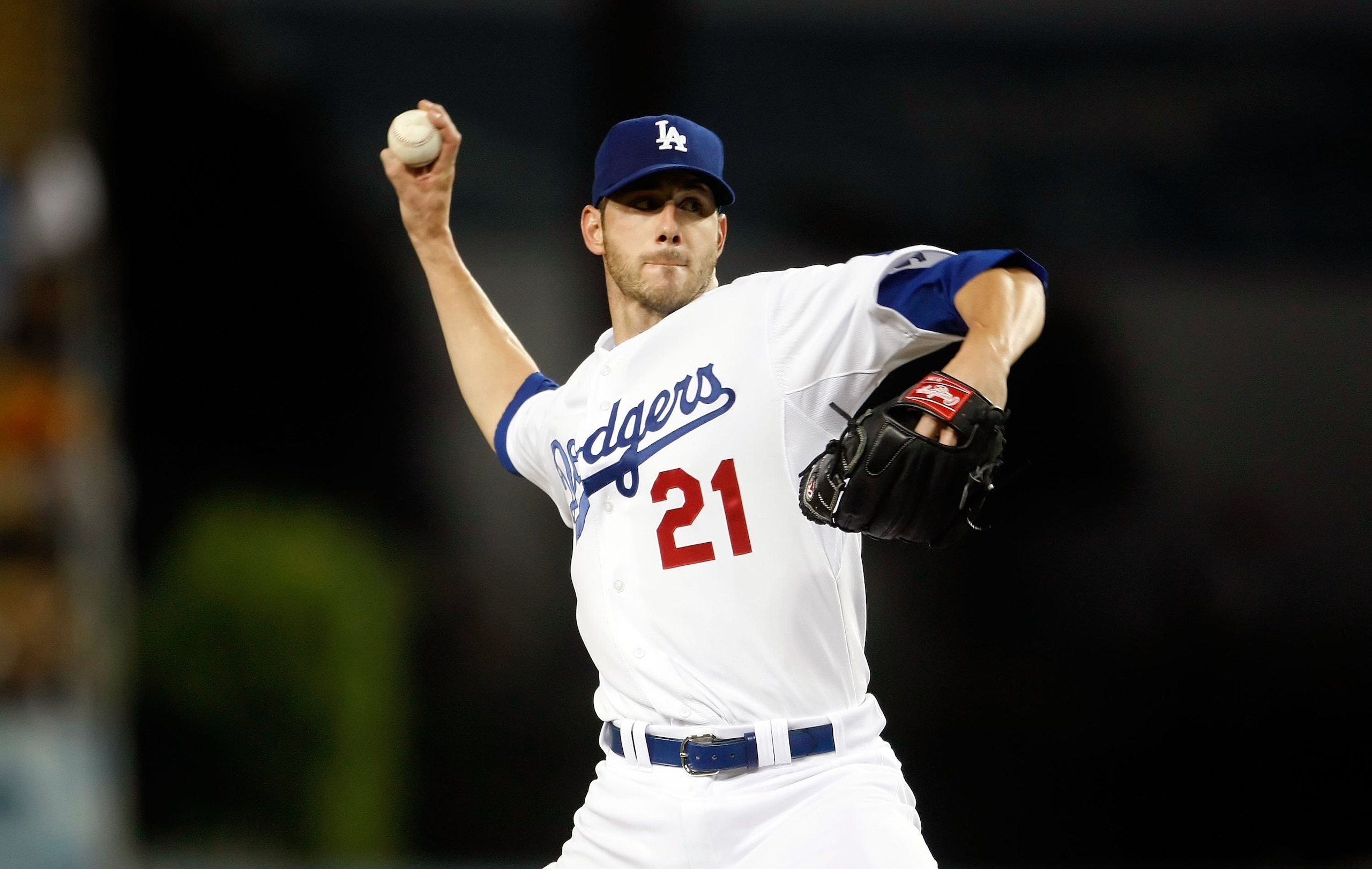 LOS ANGELES, CA - SEPTEMBER 14: Jon Garland #21 of the Los Angeles Dodgers pitches against the Pittsburgh Pirates at Dodger Stadium on September 14, 2009 in Los Angeles, California. (Photo by Jeff Gross/Getty Images) LOS ANGELES, CA - SEPTEMBER 14: Jon Garland #21 of the Los Angeles Dodgers pitches against the Pittsburgh Pirates at Dodger Stadium on September 14, 2009 in Los Angeles, California. (Photo by Jeff Gross/Getty Images)