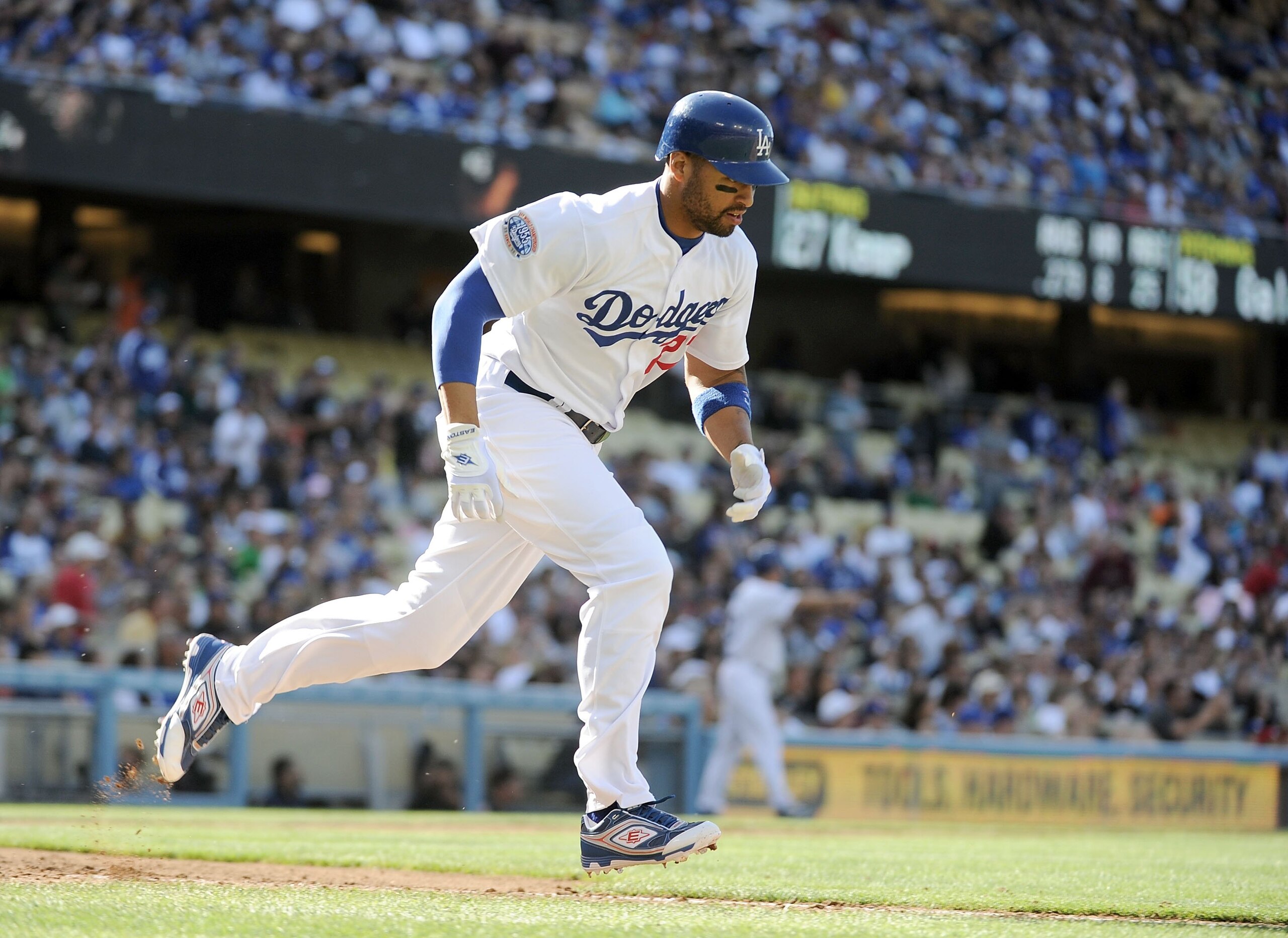 LOS ANGELES, CA - MAY 22:  Matt Kemp #27 of the Los Angeles Dodgers runs to first against the Detroit Tigers during the game at Dodger Stadium on May 22, 2010 in Los Angeles, California.  (Photo by Harry How/Getty Images)