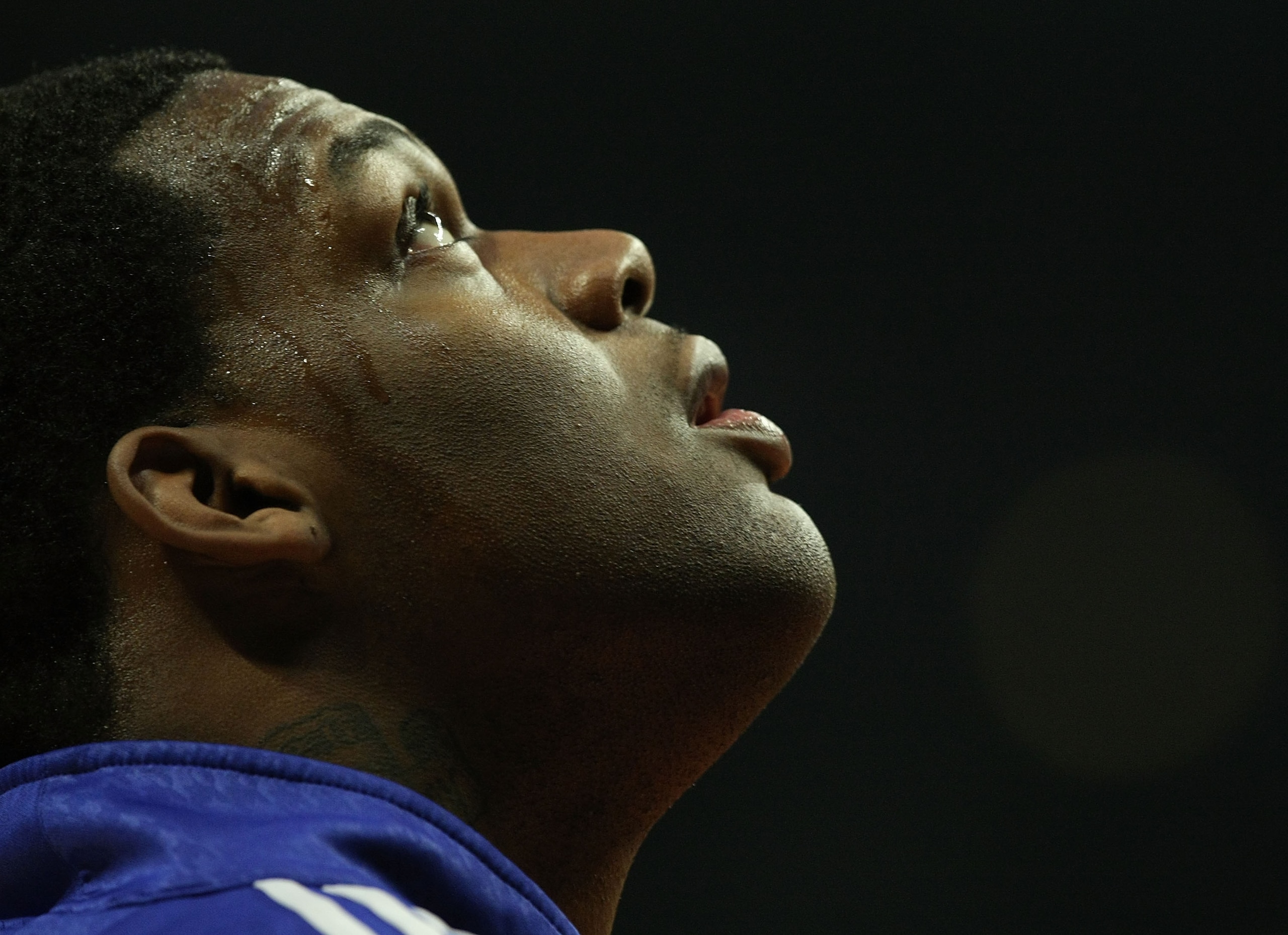 CHICAGO - JANUARY 08: Eddy Curry #34 of the New York Knicks waits for a ball during warm-ups before a game against the Chicago Bulls on January 8, 2008 at the United Center in Chicago, Illinois. The Knicks defeated the Bulls 105-100. NOTE TO USER: User ex