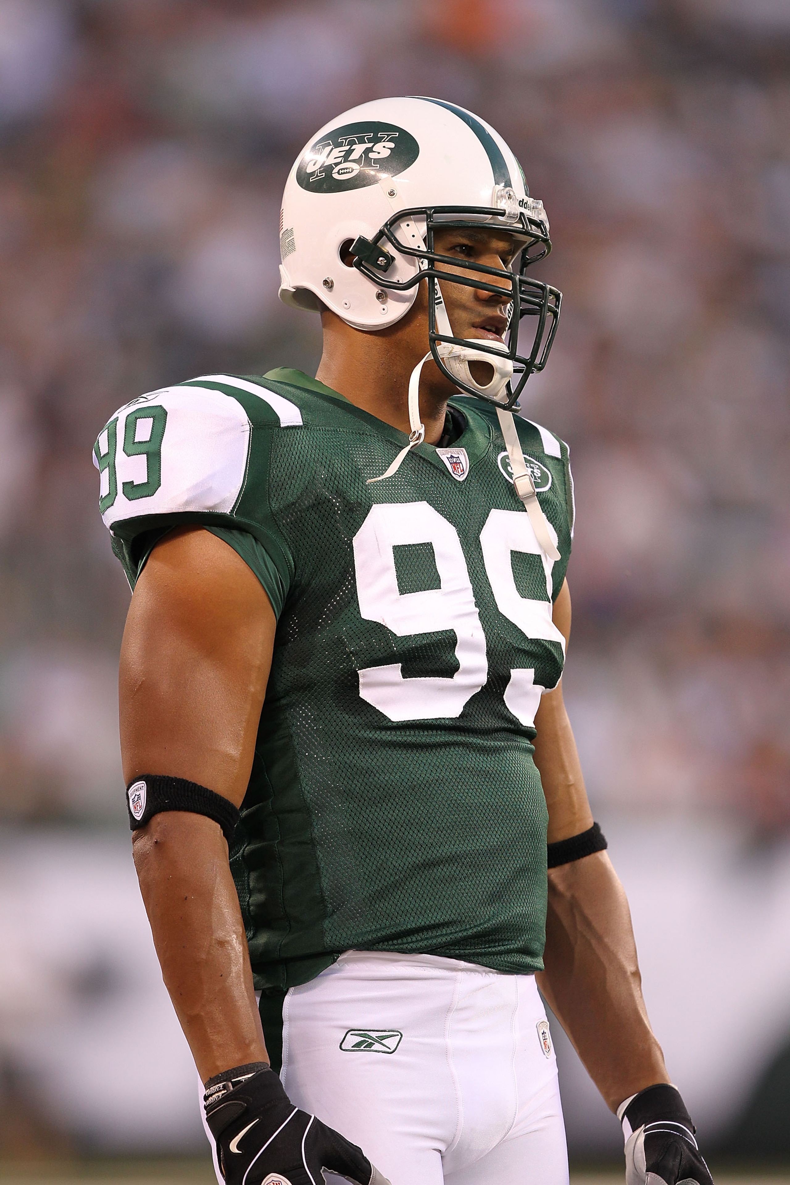 EAST RUTHERFORD, NJ - AUGUST 27: Jason Taylor #99 of the New York Jets in action against the Washington Redskins during their preseason game on August 27, 2010 at the New Meadowlands Stadium in East Rutherford, New Jersey. (Photo by Al Bello/Getty Im EAST RUTHERFORD, NJ - AUGUST 27: Jason Taylor #99 of the New York Jets in action against the Washington Redskins during their preseason game on August 27, 2010 at the New Meadowlands Stadium in East Rutherford, New Jersey. (Photo by Al Bello/Getty Im