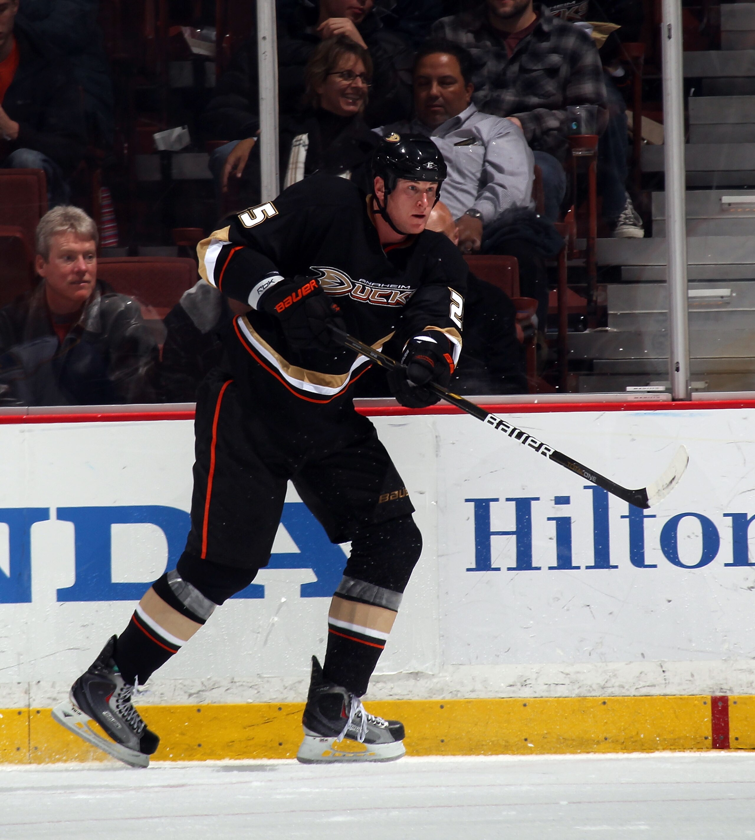 ANAHEIM, CA - JANUARY 12: Andy Sutton #25 of the Anaheim Ducks skates against the St. Louis Blues at the Honda Center on January 12, 2011 in Anaheim, California.  (Photo by Bruce Bennett/Getty Images)