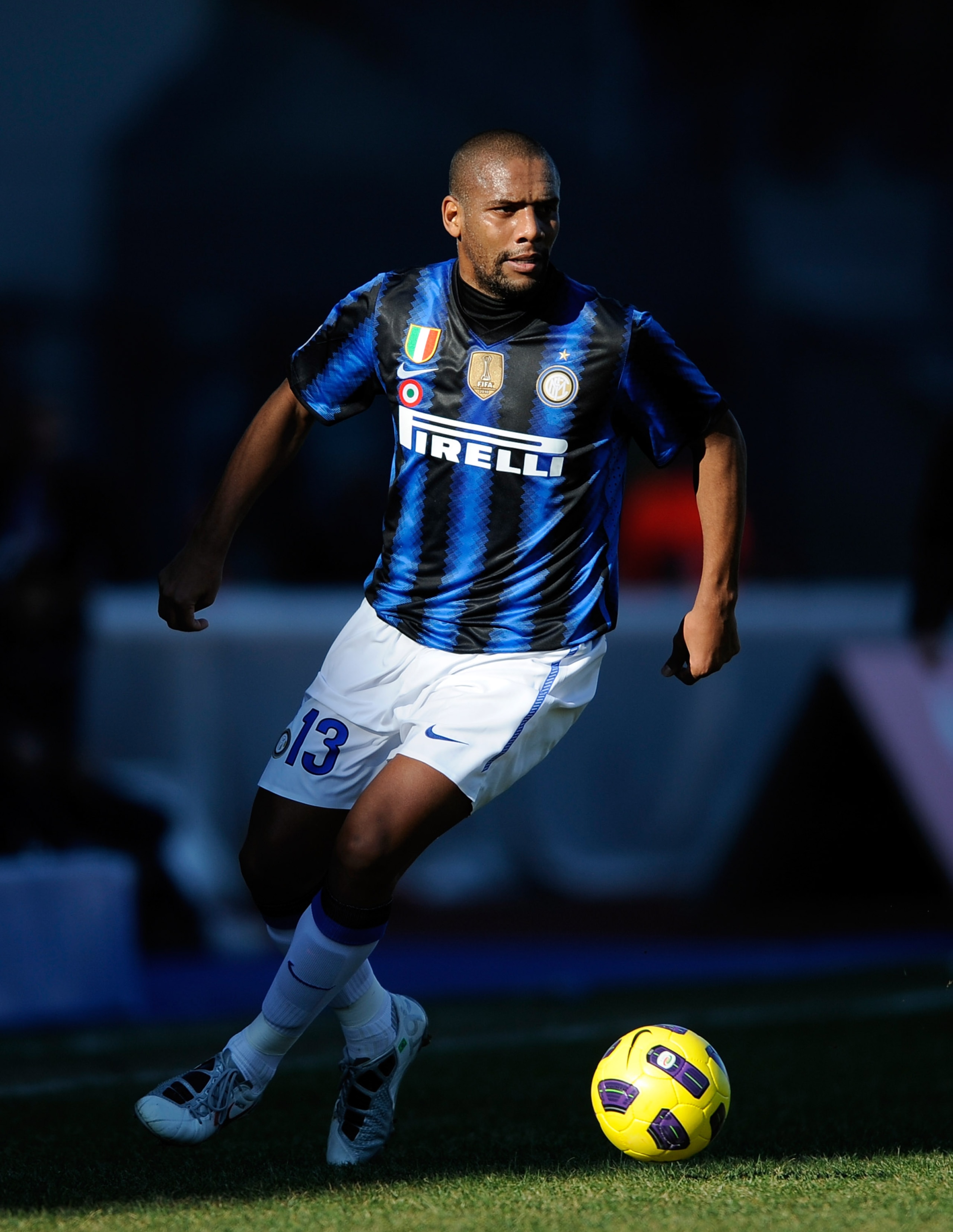UDINE, ITALY - JANUARY 23: Maicon of FC Internazionale Milano during the Serie A match between Udinese and Inter at Stadio Friuli on January 23, 2011 in Udine, Italy. (Photo by Claudio Villa/Getty Images) UDINE, ITALY - JANUARY 23: Maicon of FC Internazionale Milano during the Serie A match between Udinese and Inter at Stadio Friuli on January 23, 2011 in Udine, Italy. (Photo by Claudio Villa/Getty Images)