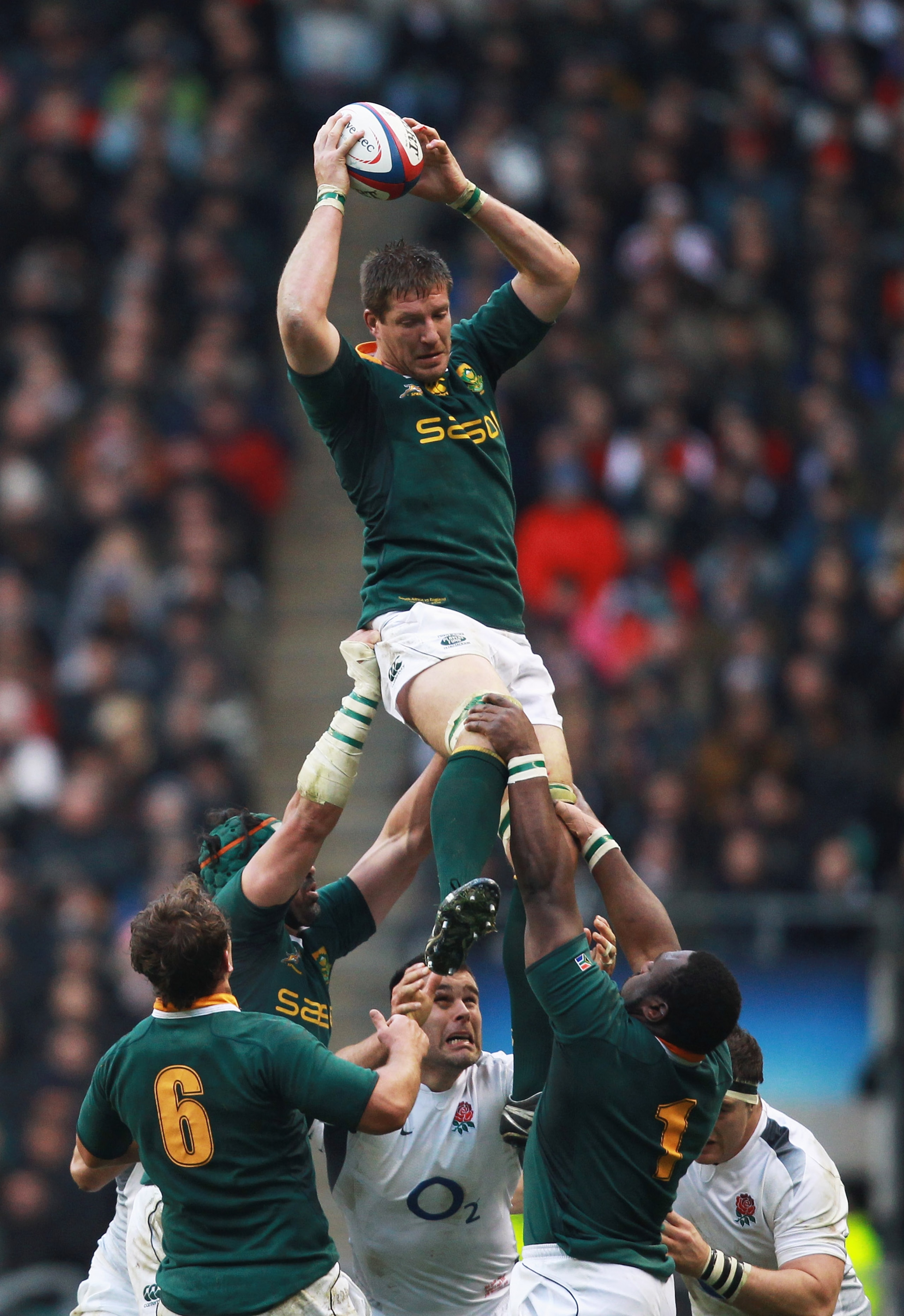 LONDON, ENGLAND - NOVEMBER 27:  Bakkies Botha of South Africa jumps for the line out ball during the Investec Challenge match between England and South Africa at Twickenham Stadium on November 27, 2010 in London, England.  (Photo by Warren Little/Getty Im