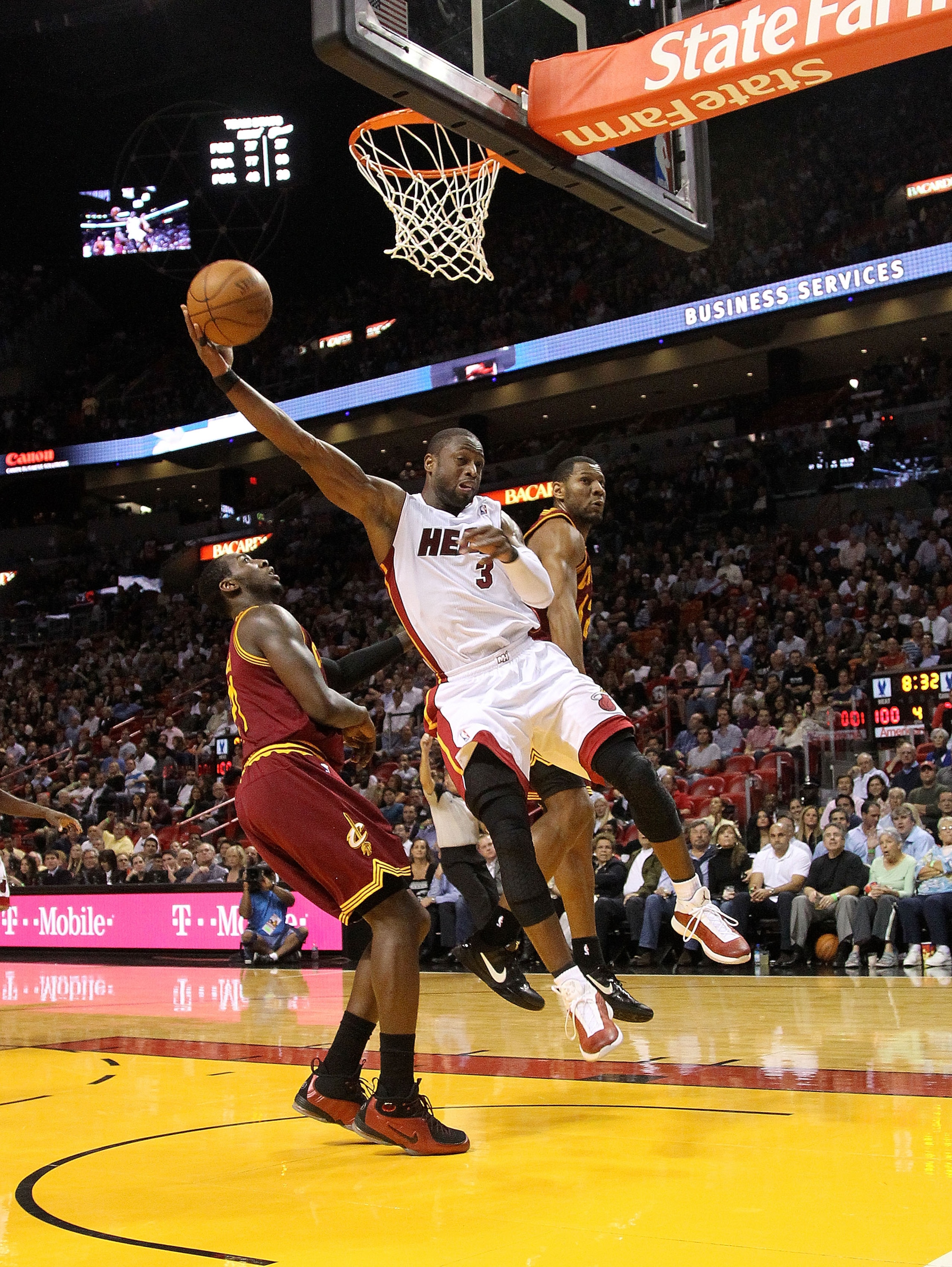 MIAMI, FL - JANUARY 31:  Dwyane Wade #3 of the Miami Heat drives the lane during a game against the Cleveland Cavaliers at American Airlines Arena on January 31, 2011 in Miami, Florida. NOTE TO USER: User expressly acknowledges and agrees that, by downloa