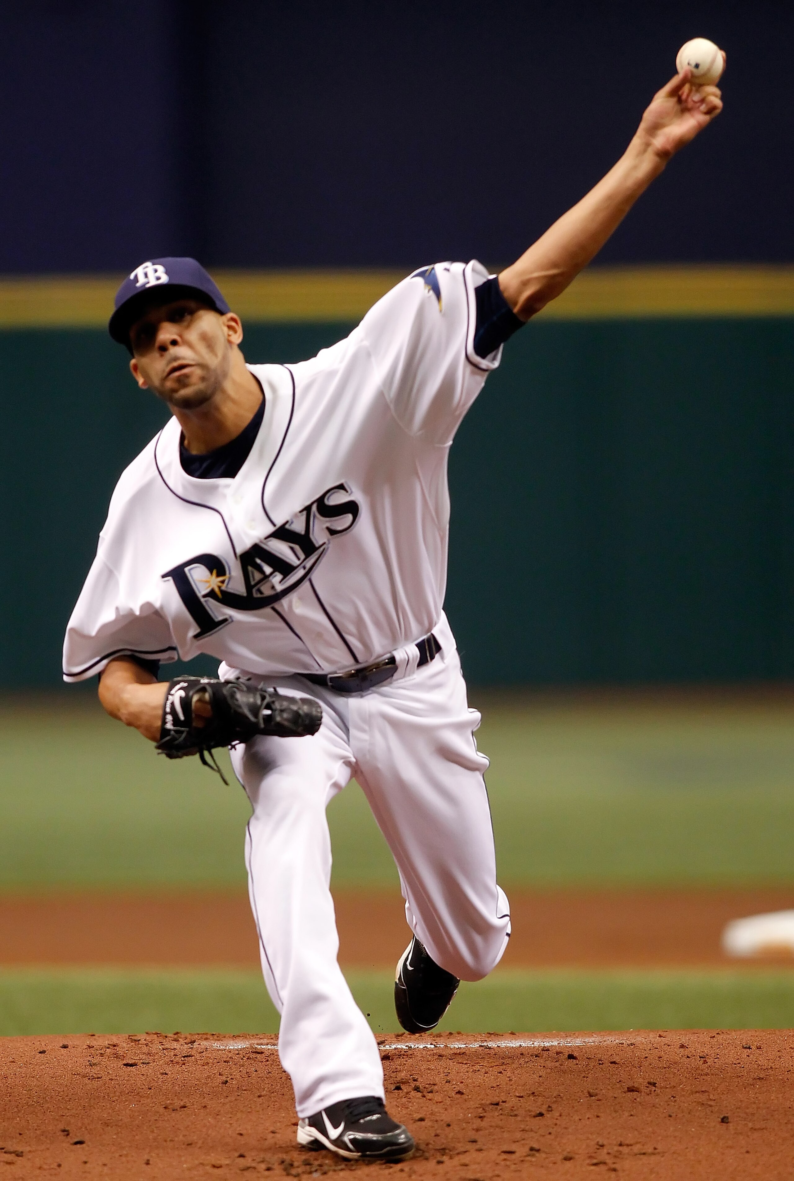 ST. PETERSBURG, FL - OCTOBER 06:  Pitcher David Price #14 of the Tampa Bay Rays pitches against the Texas Rangers during Game 1 of the ALDS at Tropicana Field on October 6, 2010 in St. Petersburg, Florida.  (Photo by J. Meric/Getty Images)