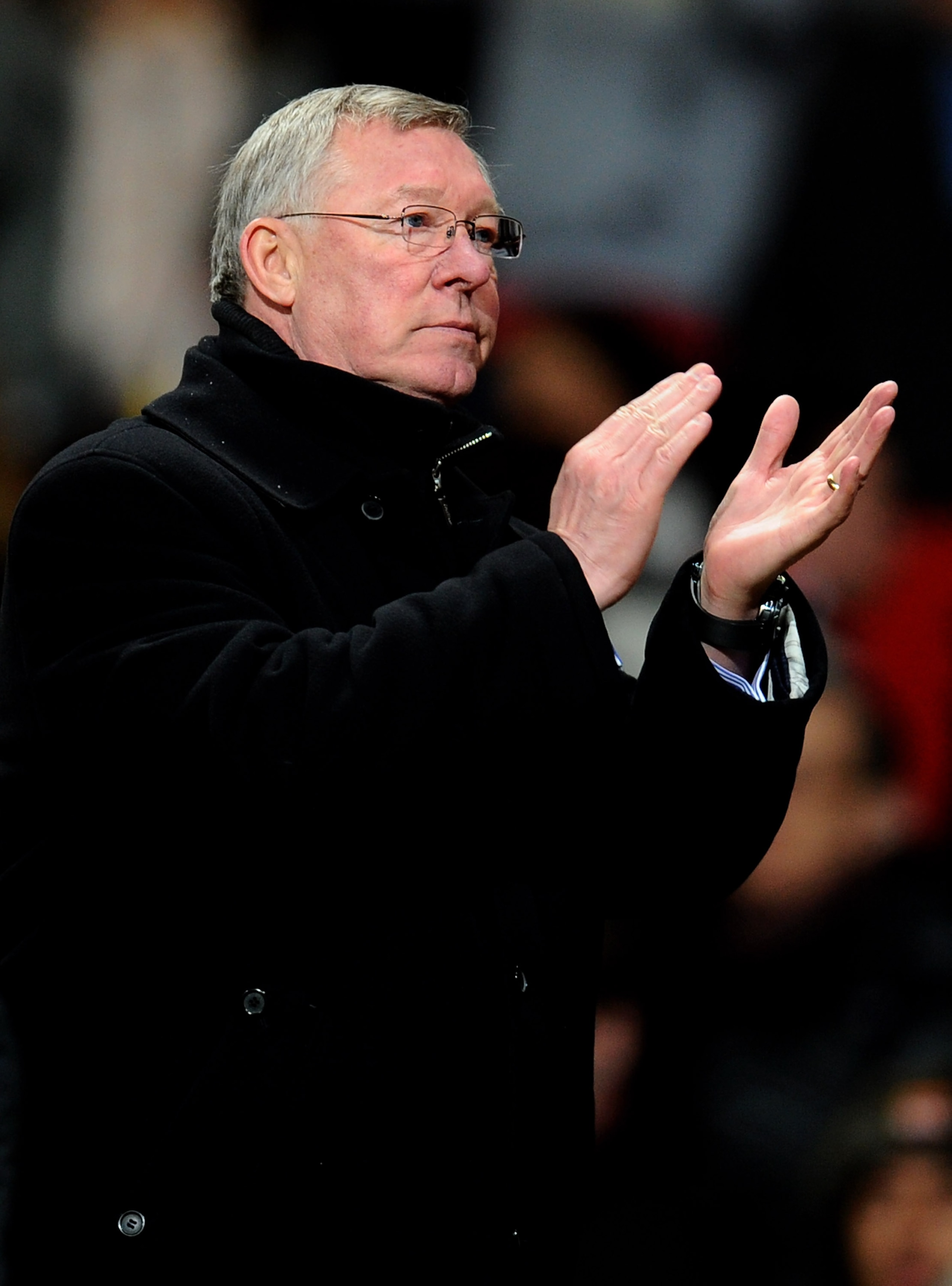 MANCHESTER, ENGLAND - FEBRUARY 01: Manchester United Manager Sir Alex Ferguson applauds at the end of the Barclays Premier League match between Manchester United and Aston Villa at Old Trafford on February 1, 2011 in Manchester, England. (Photo by Clive MANCHESTER, ENGLAND - FEBRUARY 01: Manchester United Manager Sir Alex Ferguson applauds at the end of the Barclays Premier League match between Manchester United and Aston Villa at Old Trafford on February 1, 2011 in Manchester, England. (Photo by Clive