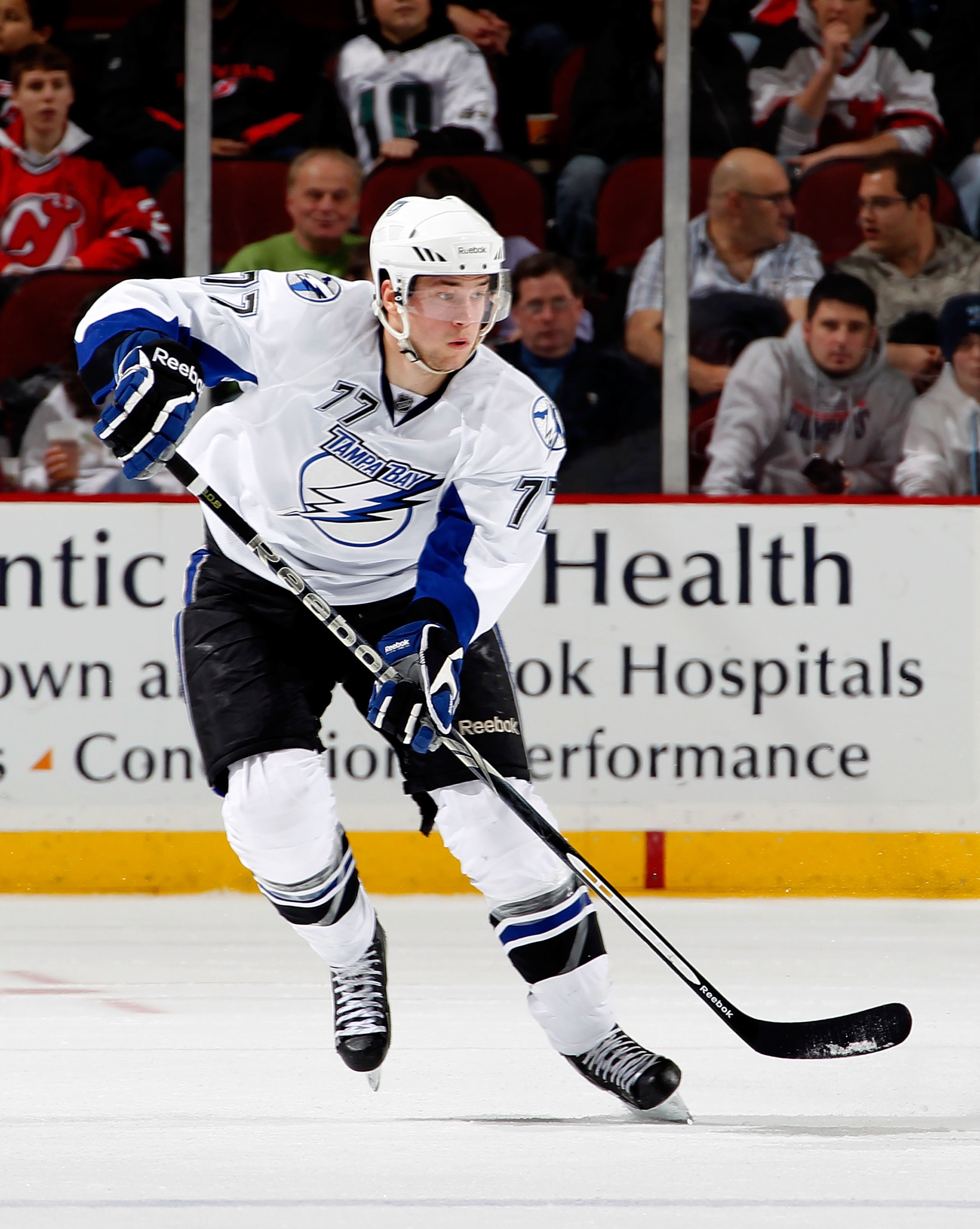NEWARK, NJ - JANUARY 09:  Victor Hedman #77 of the Tampa Bay Lightning skates during an NHL hockey game against the New Jersey Devils at the Prudential Center on January 9, 2011 in Newark, New Jersey.  (Photo by Paul Bereswill/Getty Images)