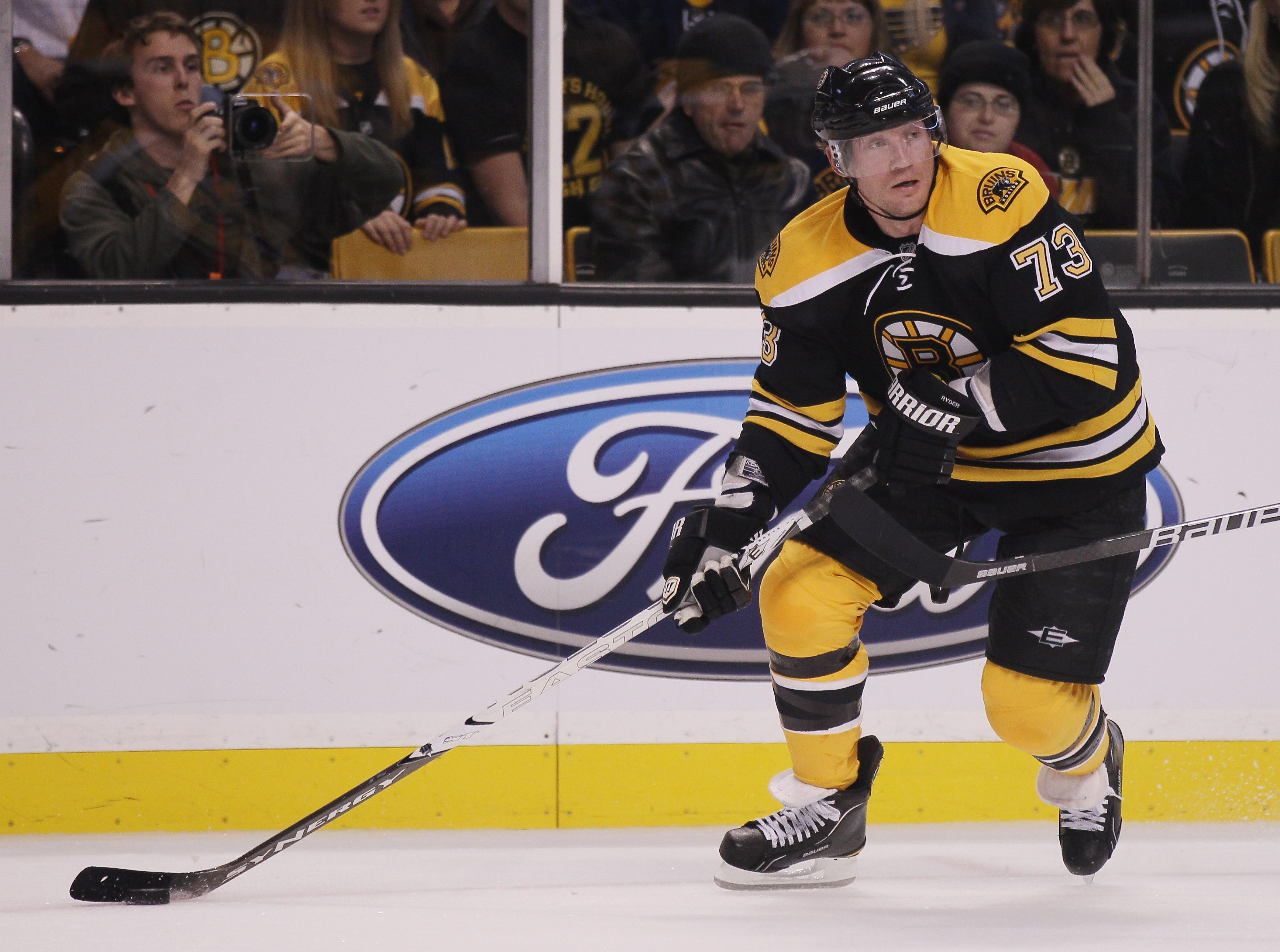 BOSTON - NOVEMBER 06:  Michael Ryder #73 of the Boston Bruins takes the puck against the St. Louis Blues on November 6, 2010 at the TD Garden in Boston, Massachusetts. The Blues defeated the Bruins 2-1 in an overtime shootout.  (Photo by Elsa/Getty Images