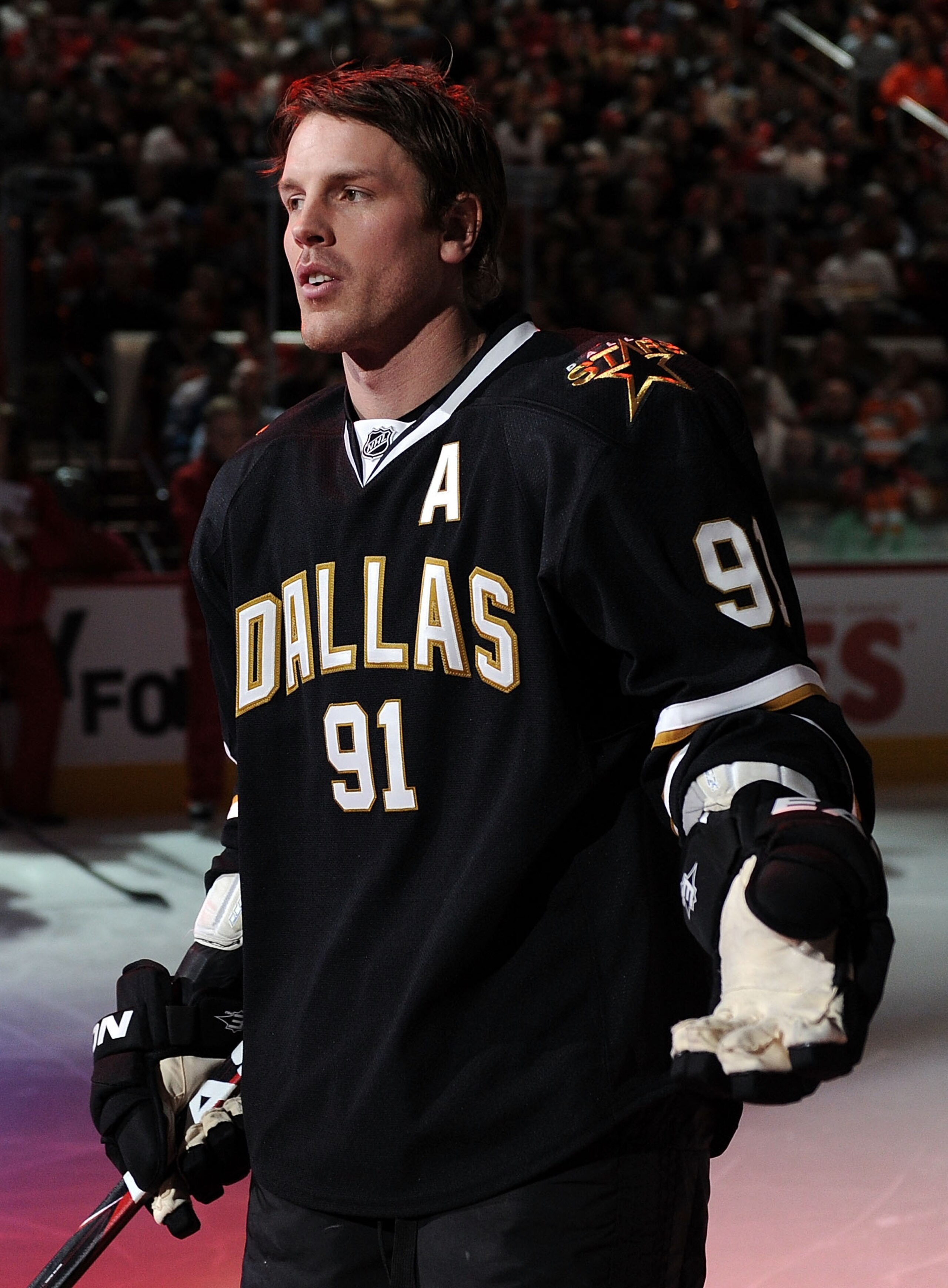 RALEIGH, NC - JANUARY 29:  Brad Richards #91 of the Dallas Stars is introduced during the Honda NHL SuperSkills competition part of 2011 NHL All-Star Weekend at the RBC Center on January 29, 2011 in Raleigh, North Carolina.  (Photo by Harry How/Getty Imag