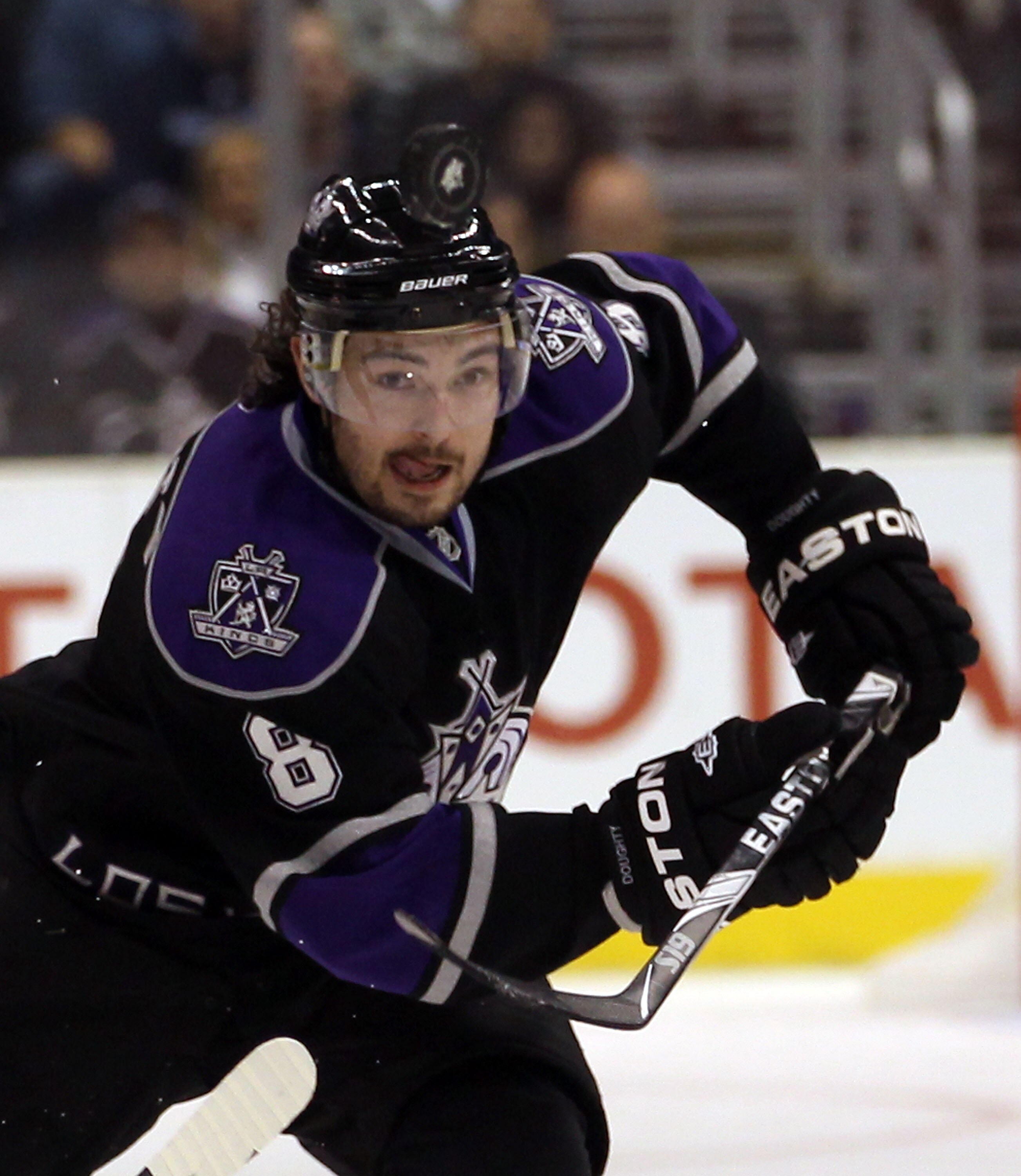 LOS ANGELES, CA - JANUARY 13:  Drew Doughty #8 of the Los Angeles Kings skates against the St. Louis Blues at the Staples Center on January 13, 2011 in Los Angeles, California.  (Photo by Bruce Bennett/Getty Images)