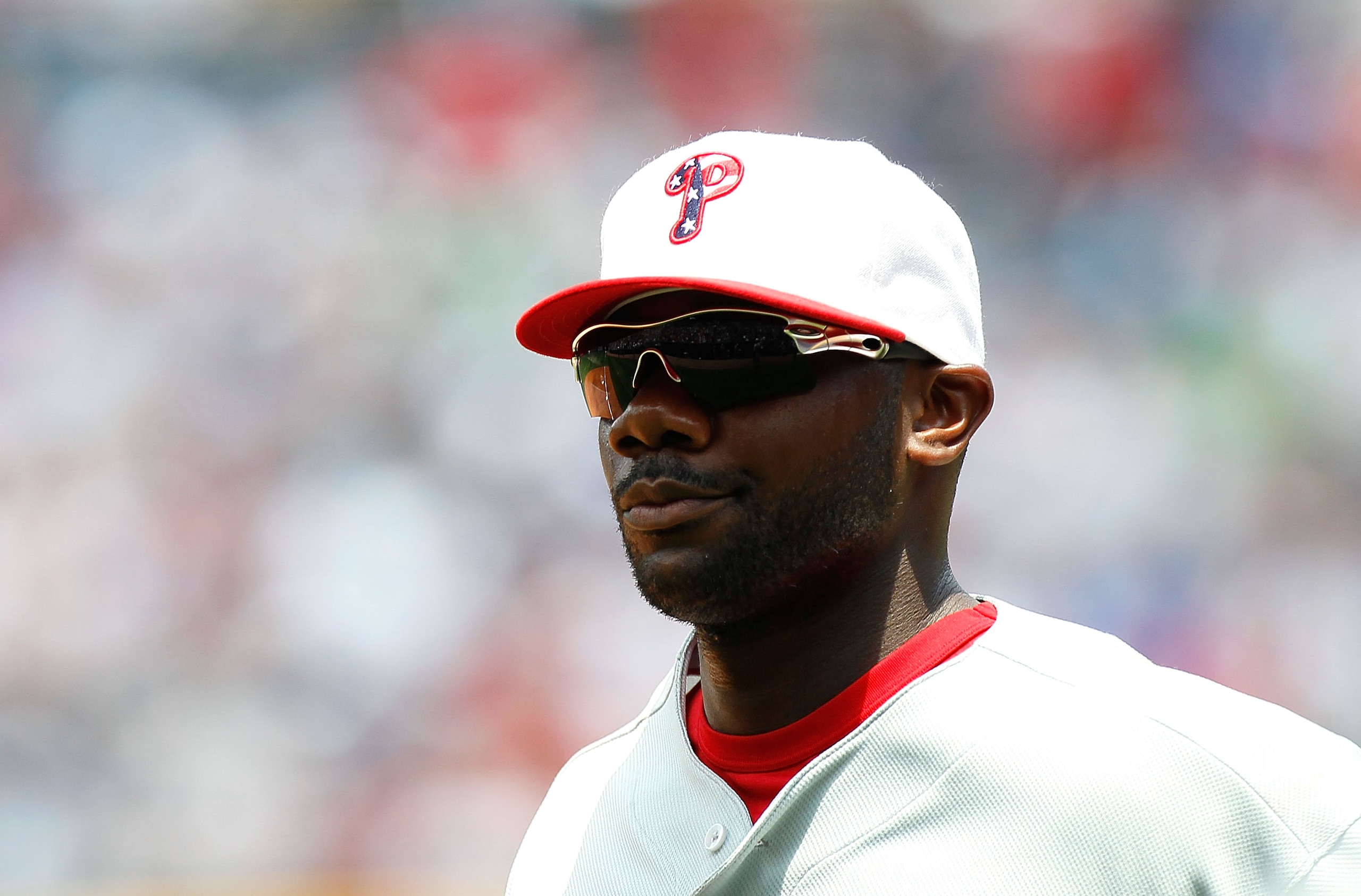 ATLANTA - MAY 31:  Ryan Howard #6 of the Philadelphia Phillies walks off the field after an inning against the Atlanta Braves at Turner Field on May 31, 2010 in Atlanta, Georgia.  (Photo by Kevin C. Cox/Getty Images)