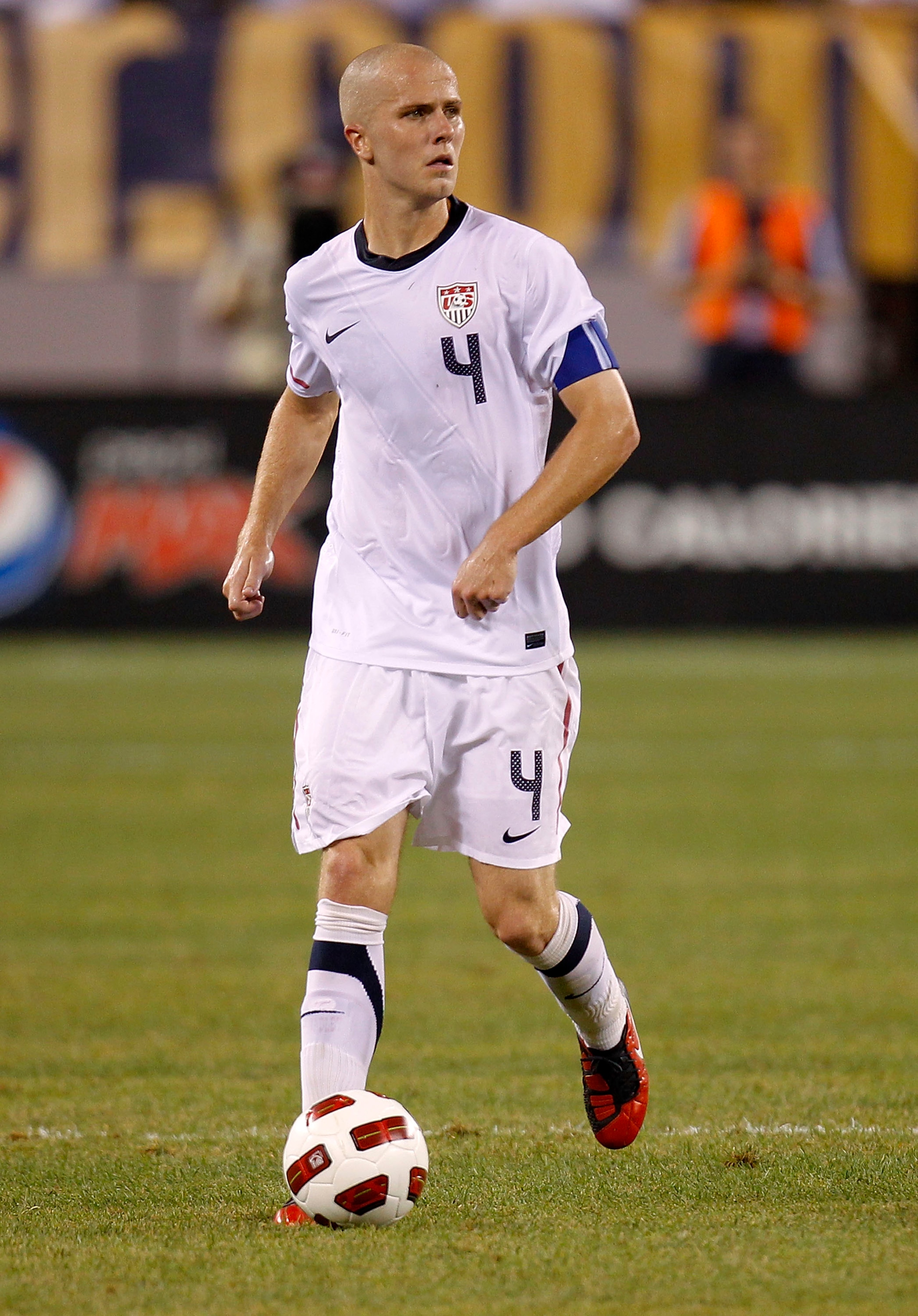 EAST RUTHERFORD, NJ - AUGUST 10: Michael Bradley #4 of the U.S. faces Brazil in the second half of a friendly match at the New Meadowlands on August 10, 2010 in East Rutherford, New Jersey. (Photo by Jeff Zelevansky/Getty Images)