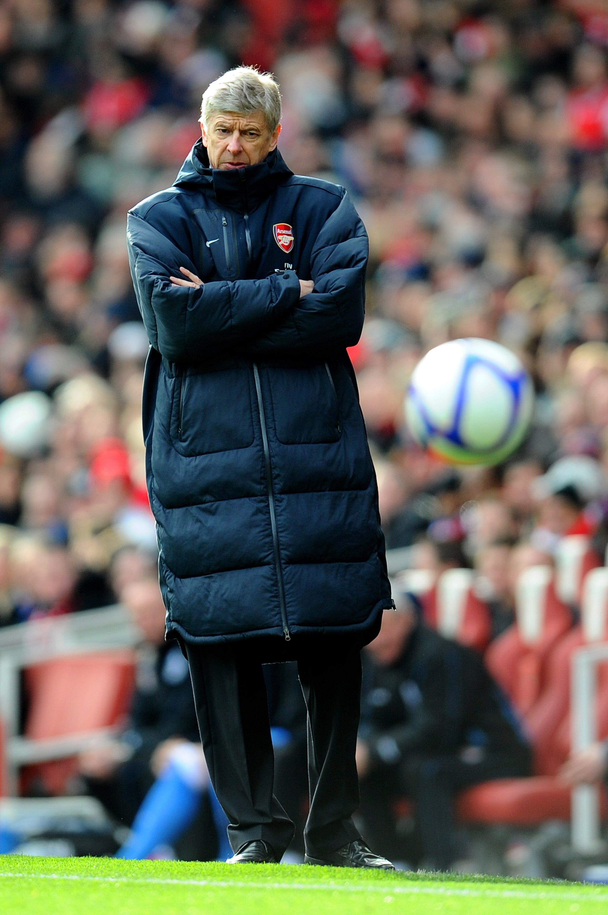 LONDON, ENGLAND - JANUARY 30:  Arsene Wenger the Arsenal manager looks on during the FA Cup sponsored by E.ON fourth round match between Arsenal and Huddersfield Town at The Emirates Stadium on January 30, 2011 in London, England.  (Photo by Clive Mason/G