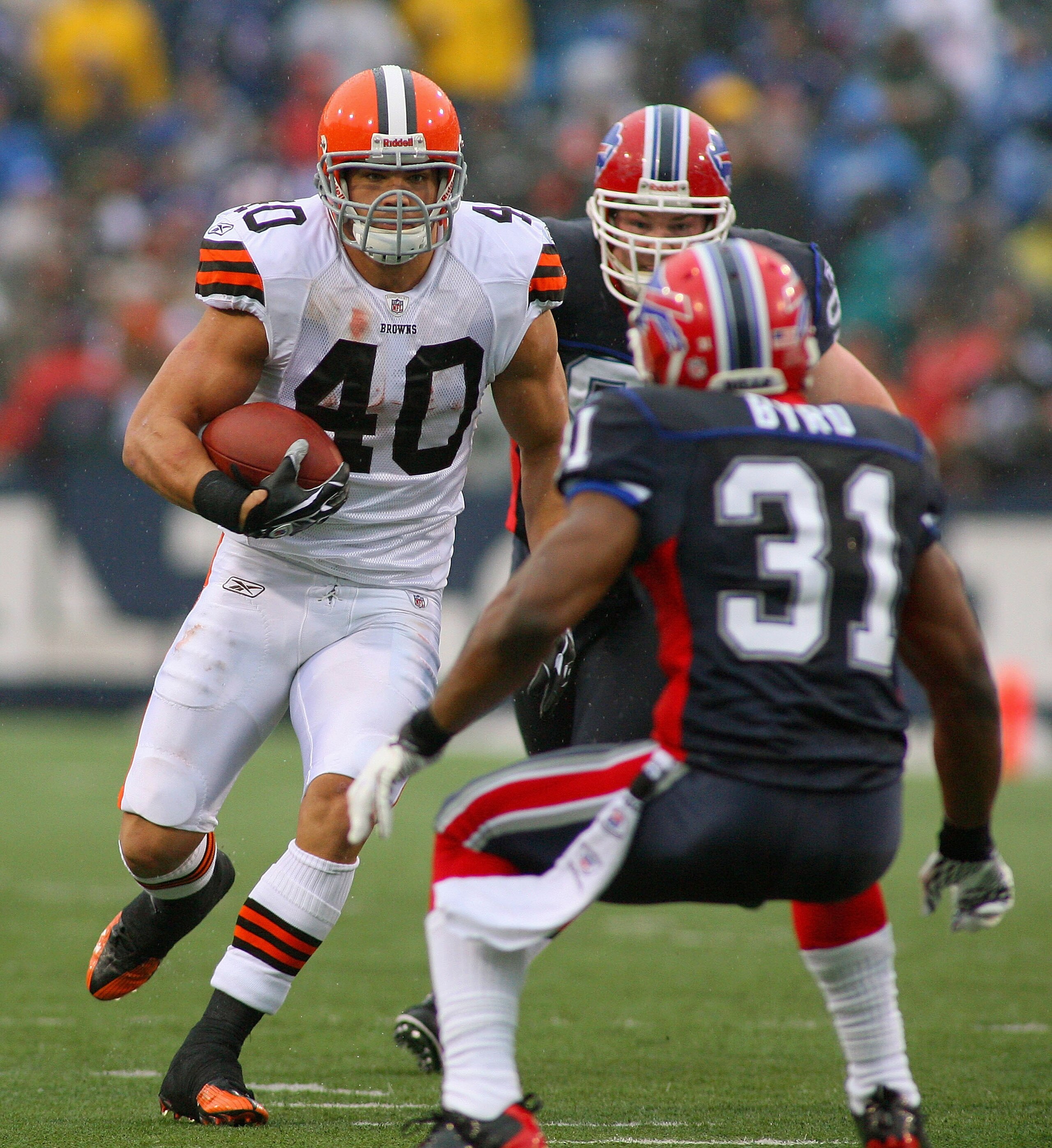 ORCHARD PARK, NY - DECEMBER 12: Peyton Hillis #40 of the Cleveland Browns runs against Jairus Byrd #31 of the Buffalo Bills  at Ralph Wilson Stadium on December 12, 2010 in Orchard Park, New York.  (Photo by Rick Stewart/Getty Images)
