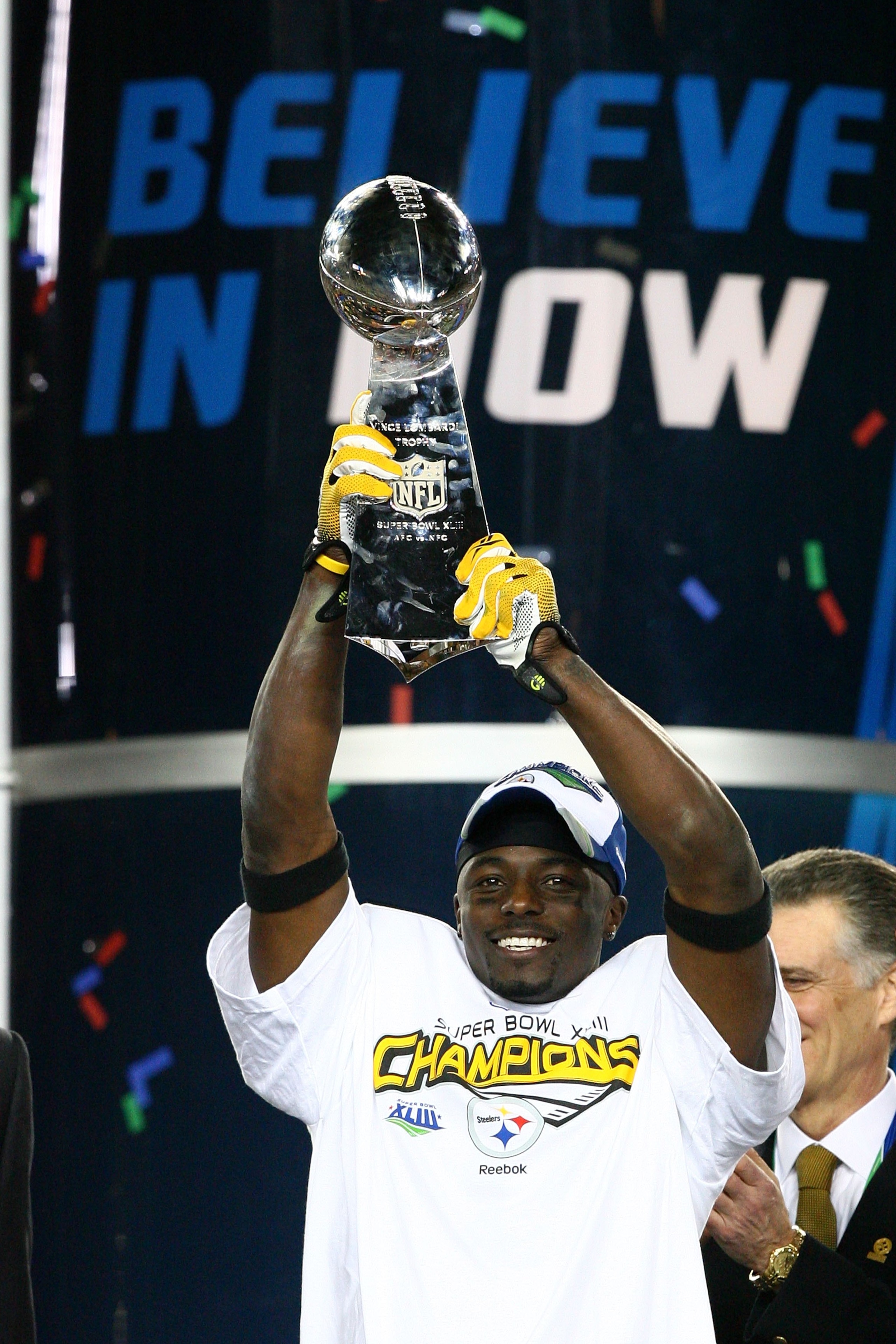 TAMPA, FL - FEBRUARY 01:  Super Bowl MVP Santonio Holmes #10 of the Pittsburgh Steelers celebrates with the Vince Lombardi trophy after their 27-23 win against the Arizona Cardinals during Super Bowl XLIII on February 1, 2009 at Raymond James Stadium in T