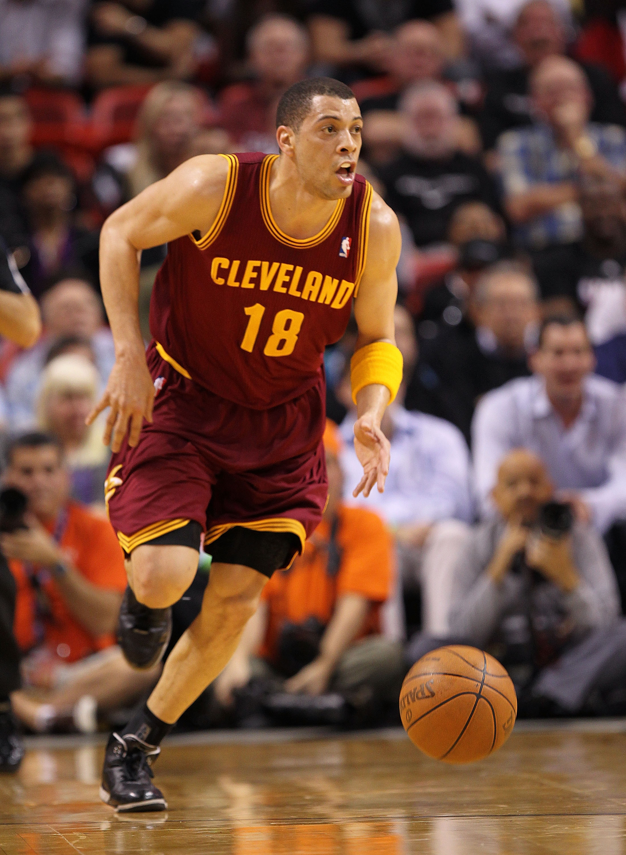 MIAMI, FL - JANUARY 31:  Anthony Parker #18 of the Cleveland Cavaliers brings the ball up the floor during a game against the Miami Heat  at American Airlines Arena on January 31, 2011 in Miami, Florida. NOTE TO USER: User expressly acknowledges and agree
