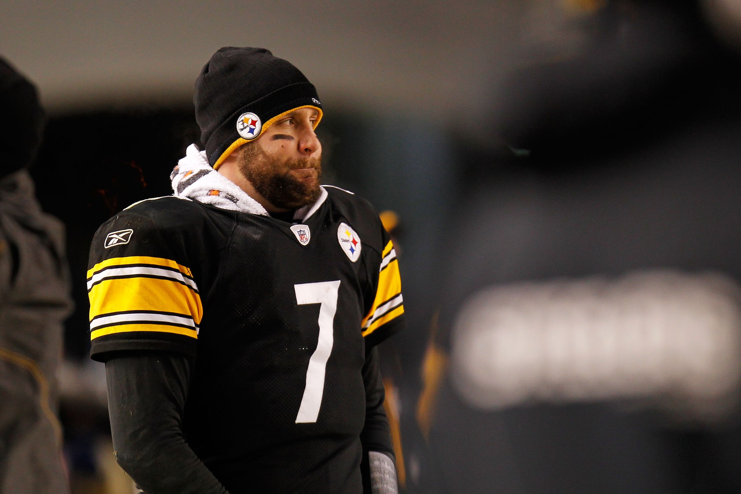 PITTSBURGH, PA - JANUARY 23:  Ben Roethlisberger #7 of the Pittsburgh Steelers looks on against the New York Jets in the 2011 AFC Championship game at Heinz Field on January 23, 2011 in Pittsburgh, Pennsylvania. The Steelers won 24 to 19.  (Photo by Grego