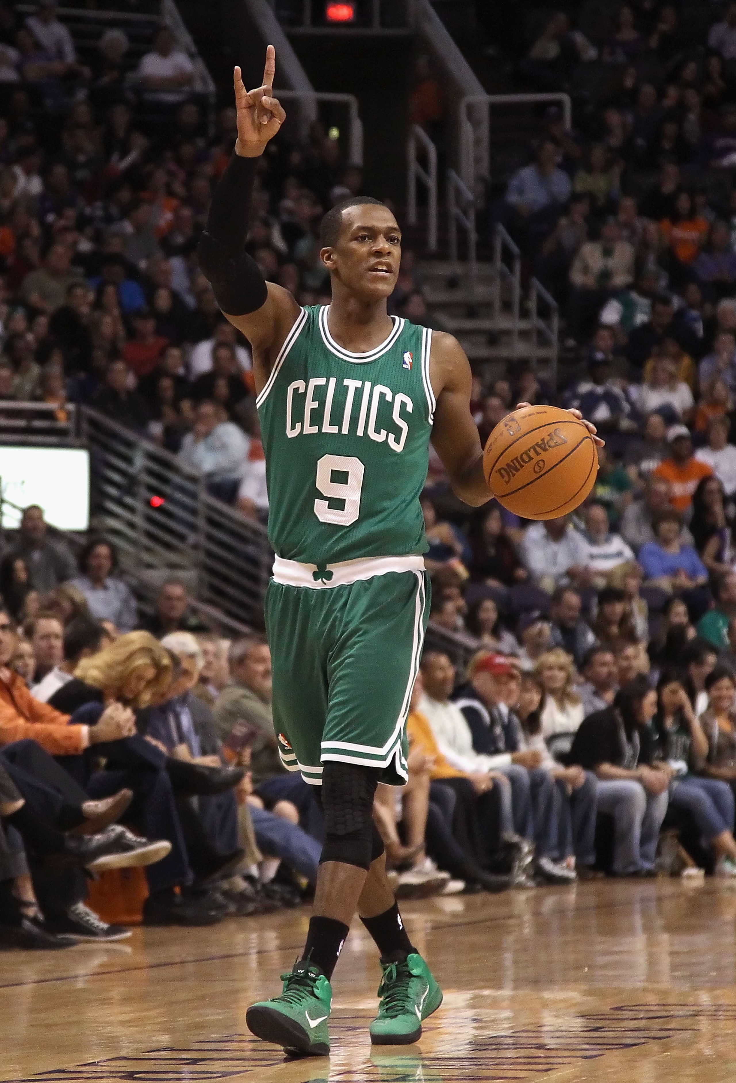 PHOENIX, AZ - JANUARY 28: Rajon Rondo #9 of the Boston Celtics handles the ball during the NBA game against the Phoenix Suns at US Airways Center on January 28, 2011 in Phoenix, Arizona. The Suns defeated the Celtics 88-71. NOTE TO USER: User expressly PHOENIX, AZ - JANUARY 28: Rajon Rondo #9 of the Boston Celtics handles the ball during the NBA game against the Phoenix Suns at US Airways Center on January 28, 2011 in Phoenix, Arizona. The Suns defeated the Celtics 88-71. NOTE TO USER: User expressly