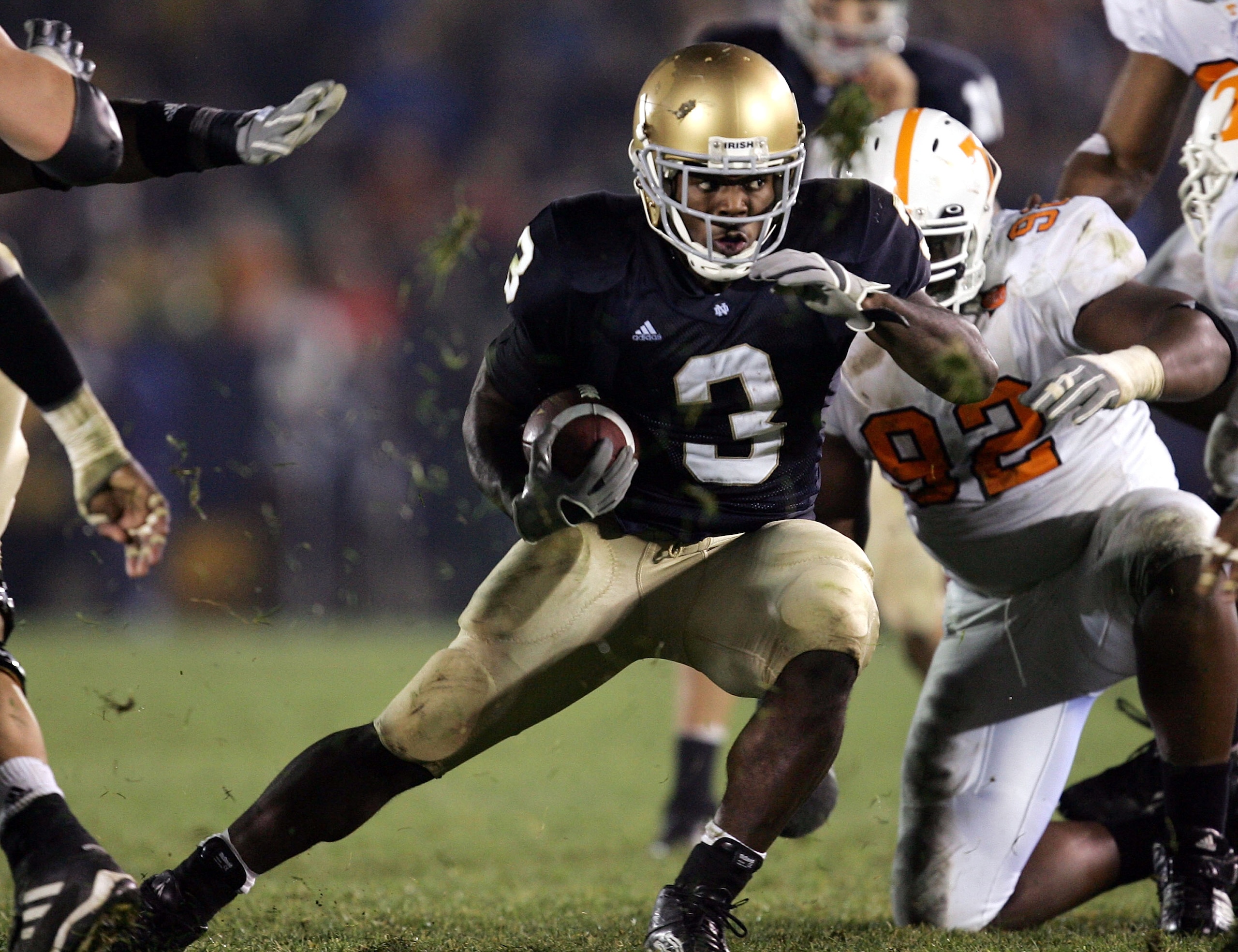 SOUTH BEND, IN - NOVEMBER 5:  Half back Darius Walker #3 of the Notre Dame Fighting Irish cuts and runs for yardage against the University of Tennessee Volunteers on November 5, 2005 at Notre Dame Stadium in South Bend, Indiana. Notre Dame defeated Tennes
