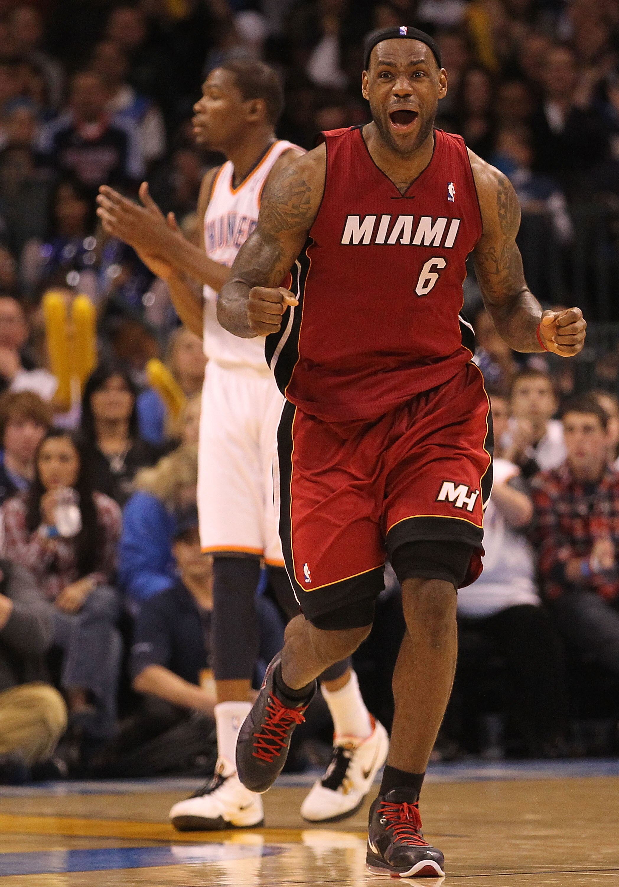 OKLAHOMA CITY, OK - JANUARY 30:  Forward LeBron James #6 of the Miami Heat during play against the Oklahoma City Thunder at Ford Center on January 30, 2011 in Oklahoma City, Oklahoma.  NOTE TO USER: User expressly acknowledges and agrees that, by download