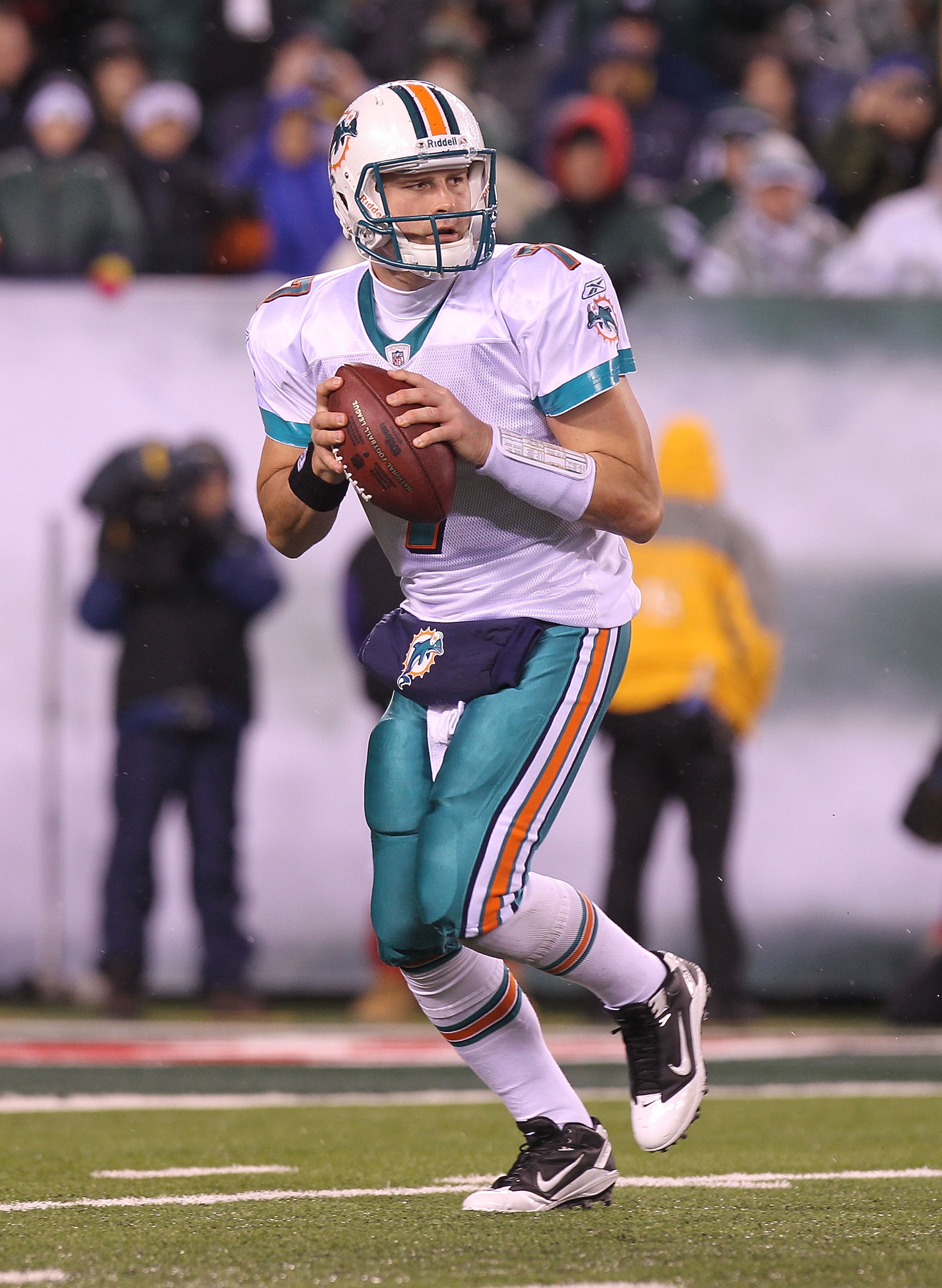 EAST RUTHERFORD, NJ - DECEMBER 12: Chad Henne #7 of the Miami Dolphins against the New York Jets at New Meadowlands Stadium on December 12, 2010 in East Rutherford, New Jersey. (Photo by Nick Laham/Getty Images) EAST RUTHERFORD, NJ - DECEMBER 12: Chad Henne #7 of the Miami Dolphins against the New York Jets at New Meadowlands Stadium on December 12, 2010 in East Rutherford, New Jersey. (Photo by Nick Laham/Getty Images)