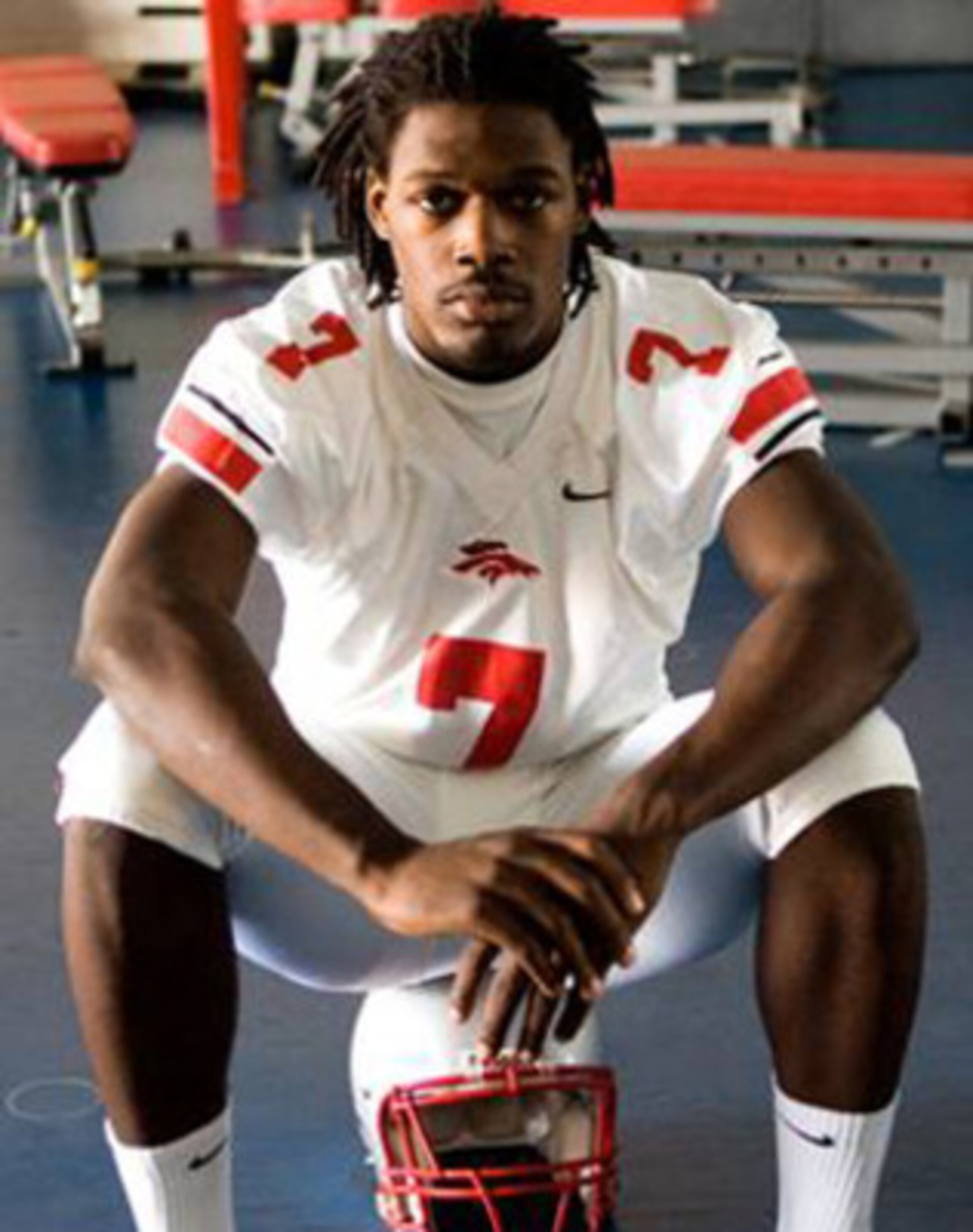 Jadeveon Clowney still has not decided where he wants to play college ball