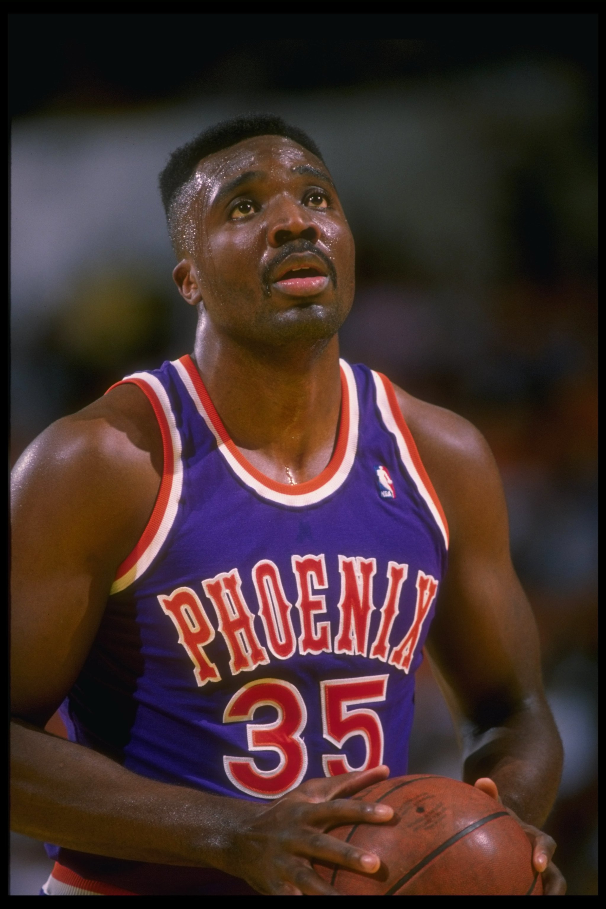 1988-1989:  Forward Armon Gilliam of the Phoenix Suns looks to shoot the ball during a game. Mandatory Credit: Mike Powell  /Allsport Mandatory Credit: Mike Powell  /Allsport