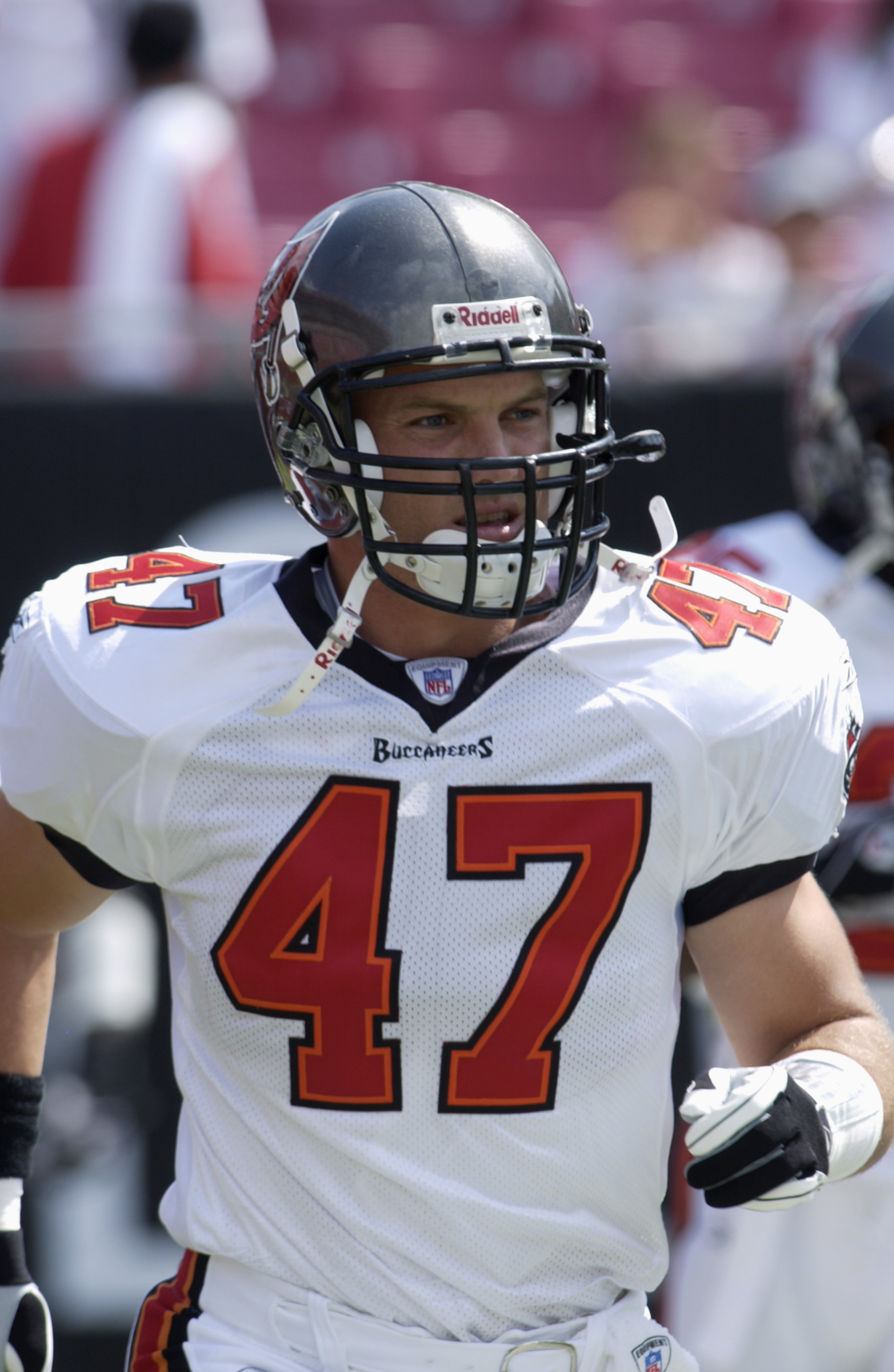 TAMPA, FL - SEPTEMBER 8:  Safety John Lynch #47 of the Tampa Bay Buccaneers jogs on the field before the NFL game against the New Orleans Saints on September 8, 2002 at Raymond James Stadium in Tampa, Florida. The Saints defeated the Buccaneers 26-20 in o