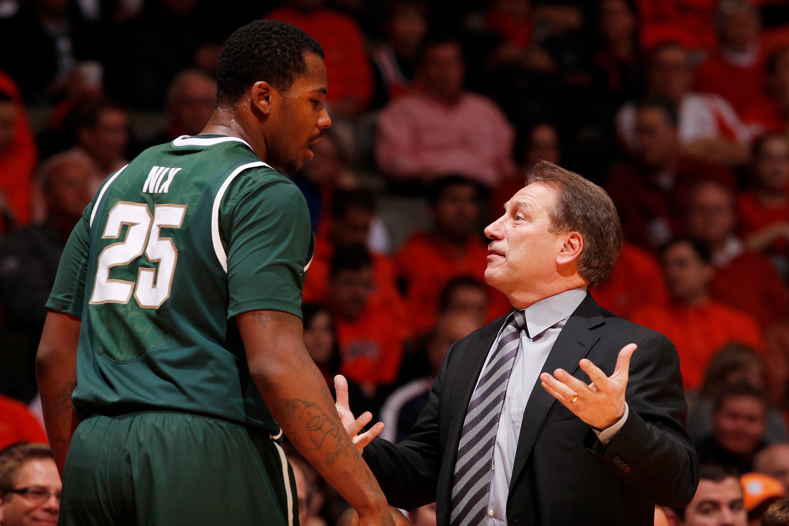 CHAMPAIGN, IL - JANUARY 18: Head coach Tom Izzo of the Michigan State Spartans talks with Derrick Nix #25 during the game against the Illinois Fighting Illini at Assembly Hall on January 18, 2011 in Champaign, Illinois. Illinois defeated Michigan State 71 CHAMPAIGN, IL - JANUARY 18: Head coach Tom Izzo of the Michigan State Spartans talks with Derrick Nix #25 during the game against the Illinois Fighting Illini at Assembly Hall on January 18, 2011 in Champaign, Illinois. Illinois defeated Michigan State 71