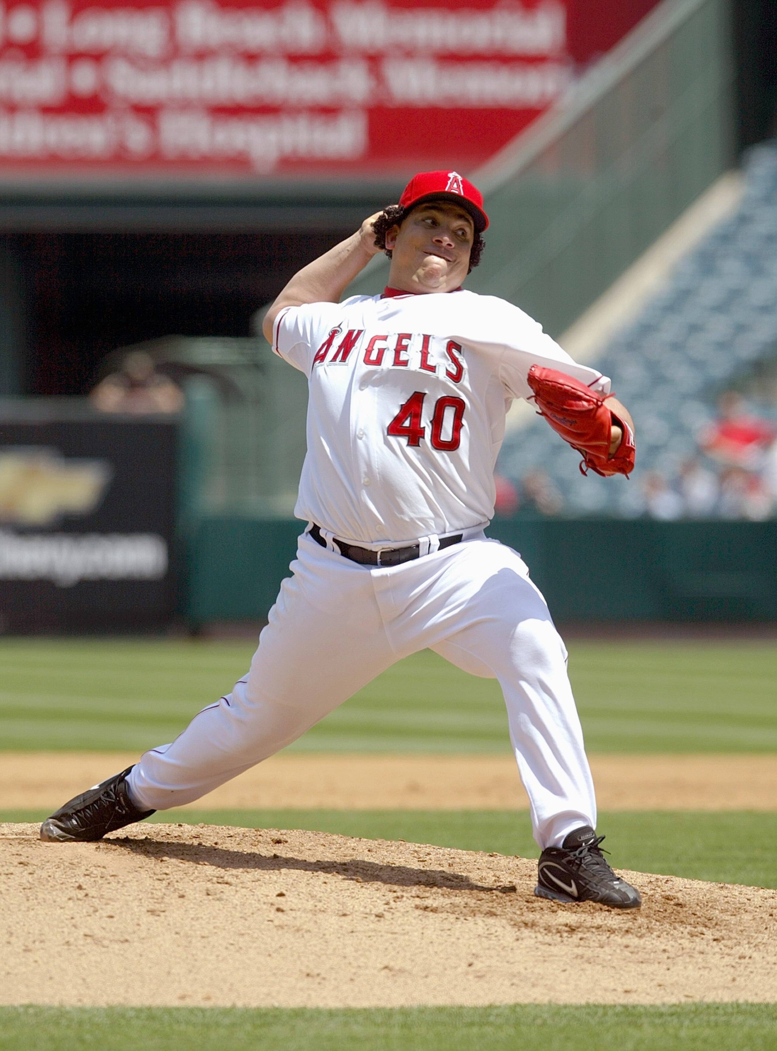 ANAHEIM, CA - APRIL 26: Bartolo Colon #40 of the Los Angeles Angels of Anaheim delivers the pitch against the Tampa Bay Devil Rays at Angel Stadium on April 26, 2007 in Anaheim, California. (Photo by Jeff Gross/Getty Images) ANAHEIM, CA - APRIL 26: Bartolo Colon #40 of the Los Angeles Angels of Anaheim delivers the pitch against the Tampa Bay Devil Rays at Angel Stadium on April 26, 2007 in Anaheim, California. (Photo by Jeff Gross/Getty Images)
