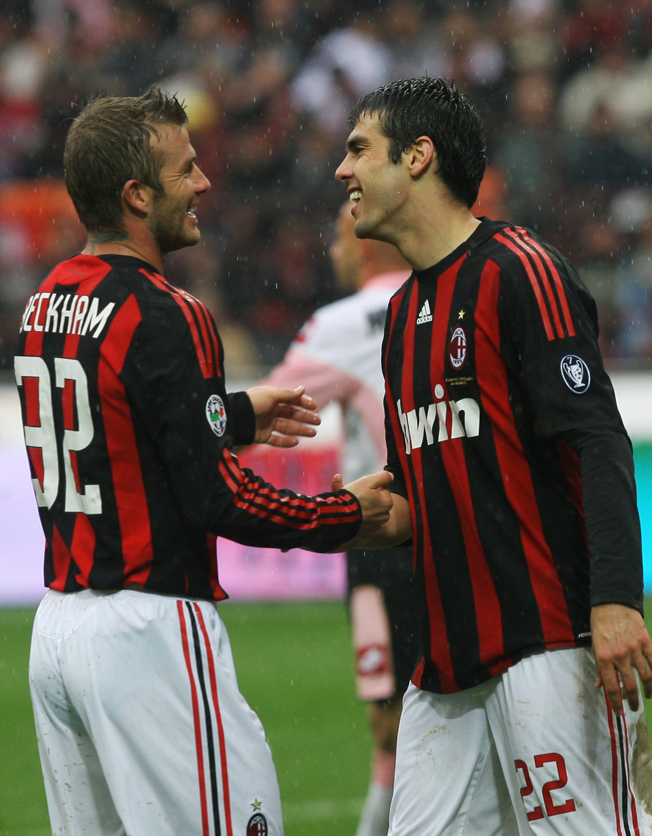 MILAN, ITALY - APRIL 26: David Beckham and Kaka (R) of Milan laugh during the Serie A match between AC Milan and US Citta di Palermo at the San Siro Stadium on April 26, 2009 in Milan,Italy. (Photo by New Press/Getty Images) MILAN, ITALY - APRIL 26: David Beckham and Kaka (R) of Milan laugh during the Serie A match between AC Milan and US Citta di Palermo at the San Siro Stadium on April 26, 2009 in Milan,Italy. (Photo by New Press/Getty Images)