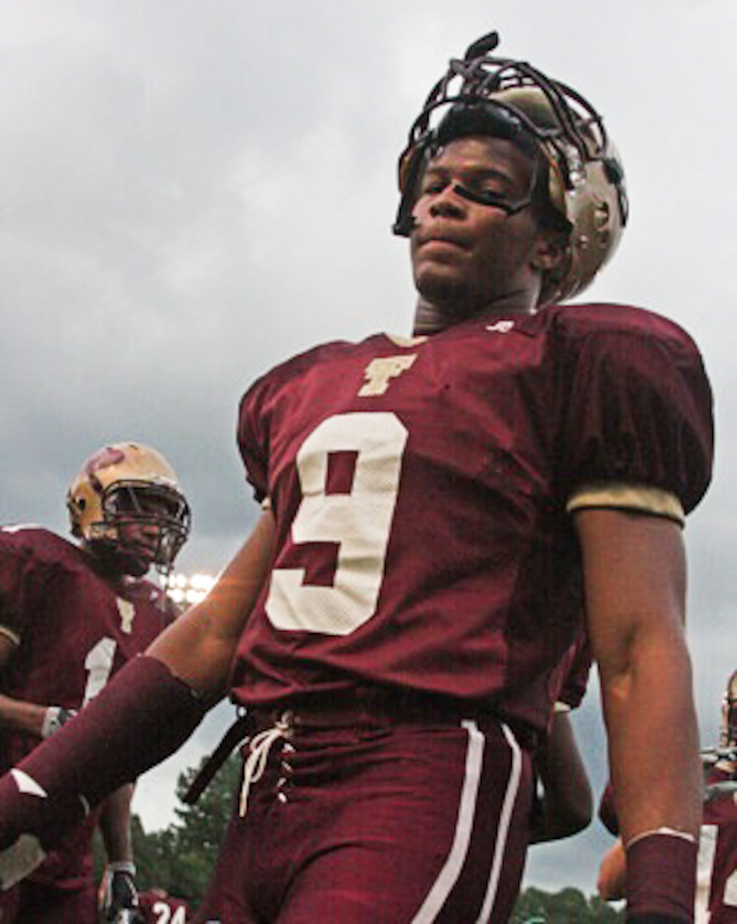 Inside linebacker James Vaughters is the gem of Stanford's 2011 class.