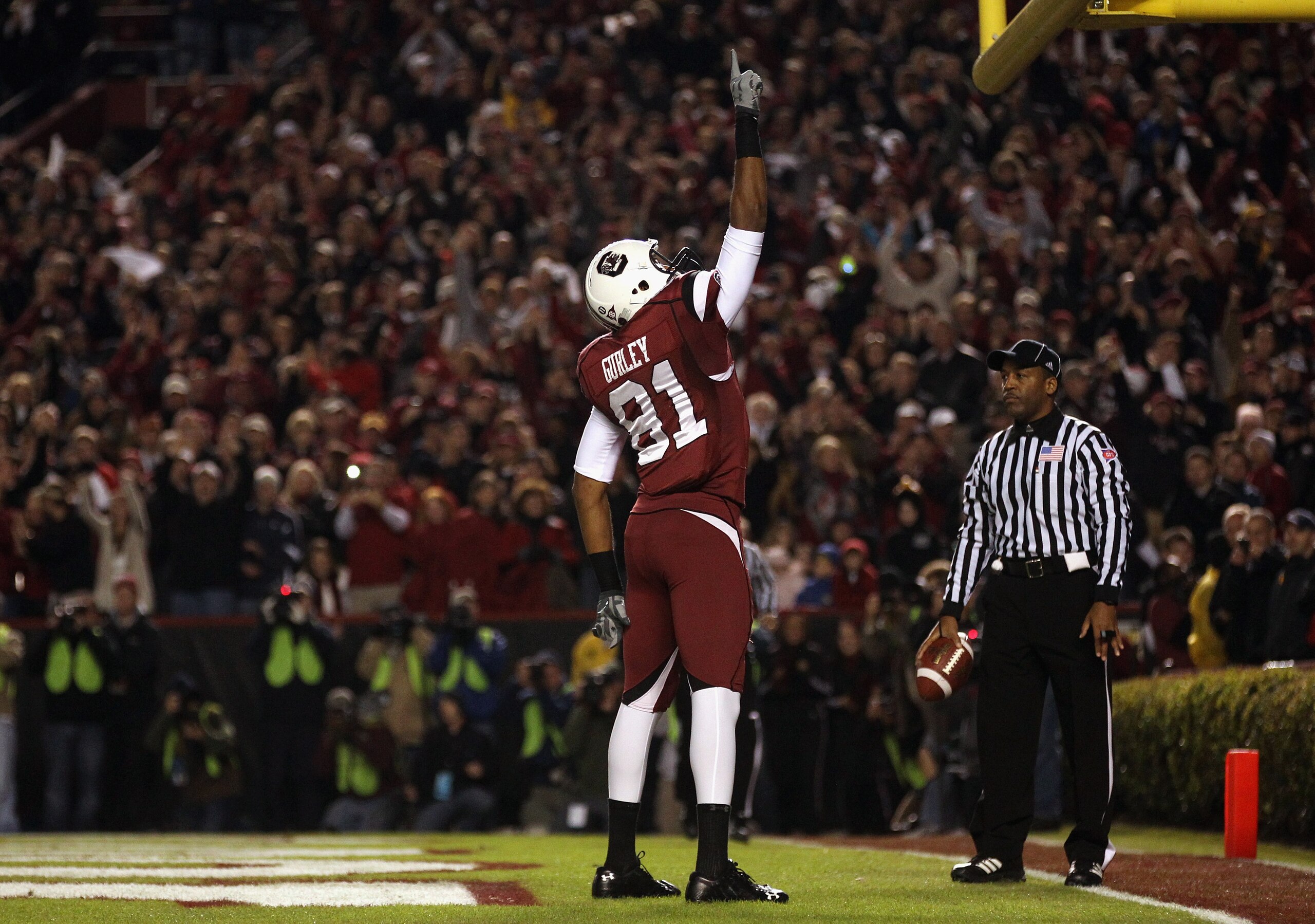 COLUMBIA, SC - NOVEMBER 06:  Tori Gurley #81 of the South Carolina Gamecocks celebrates after scoring a touchdown against the Arkansas Razorbacks during their game at Williams-Brice Stadium on November 6, 2010 in Columbia, South Carolina.  (Photo by Stree