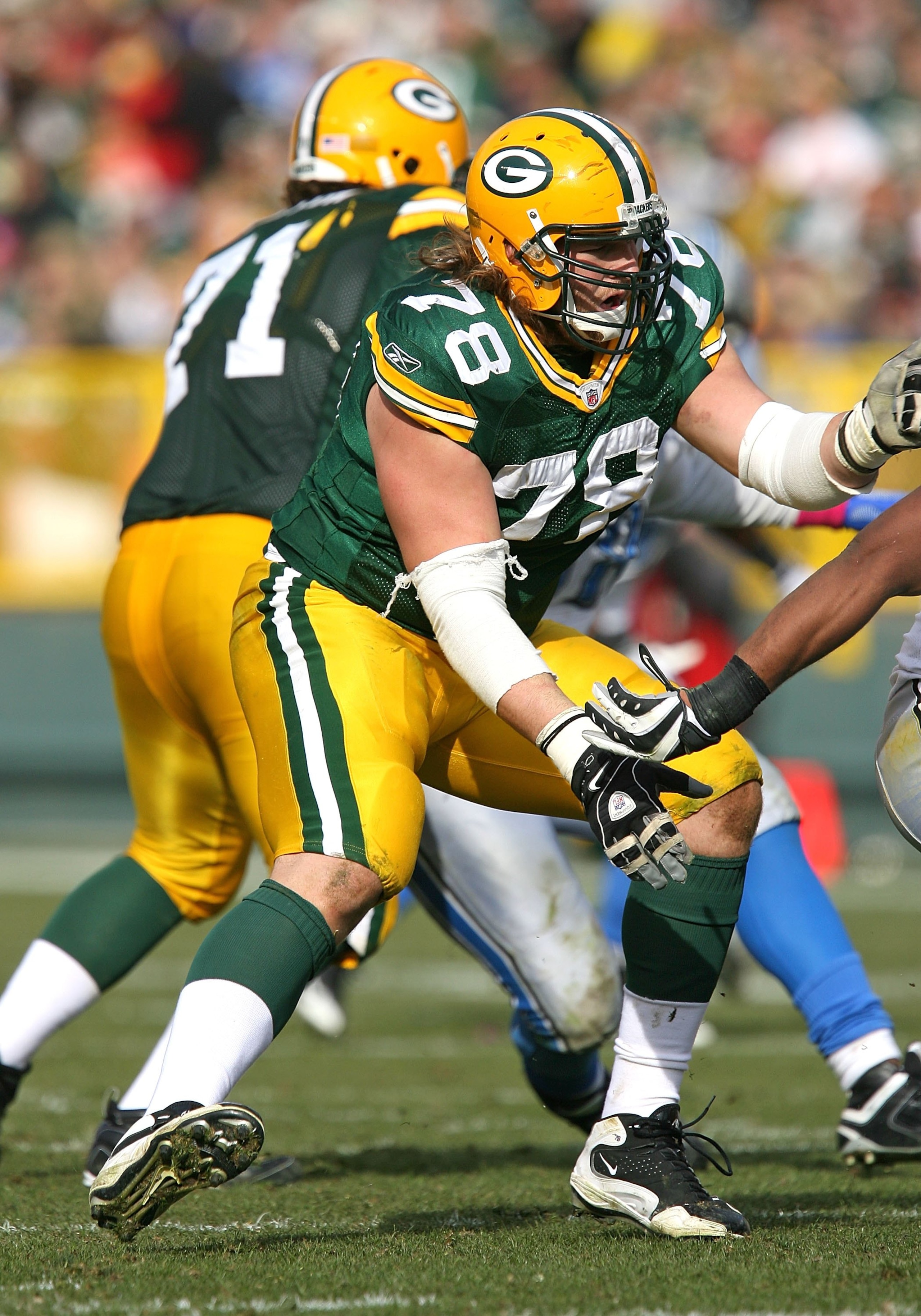 GREEN BAY, WI - OCTOBER 18: Allen Barbre #78 of the Green Bay Packers sets up to block against the Detroit Lions at Lambeau Field on October 18, 2009 in Green Bay, Wisconsin. The Packers defeated the Lions 26-0. (Photo by Jonathan Daniel/Getty Images)