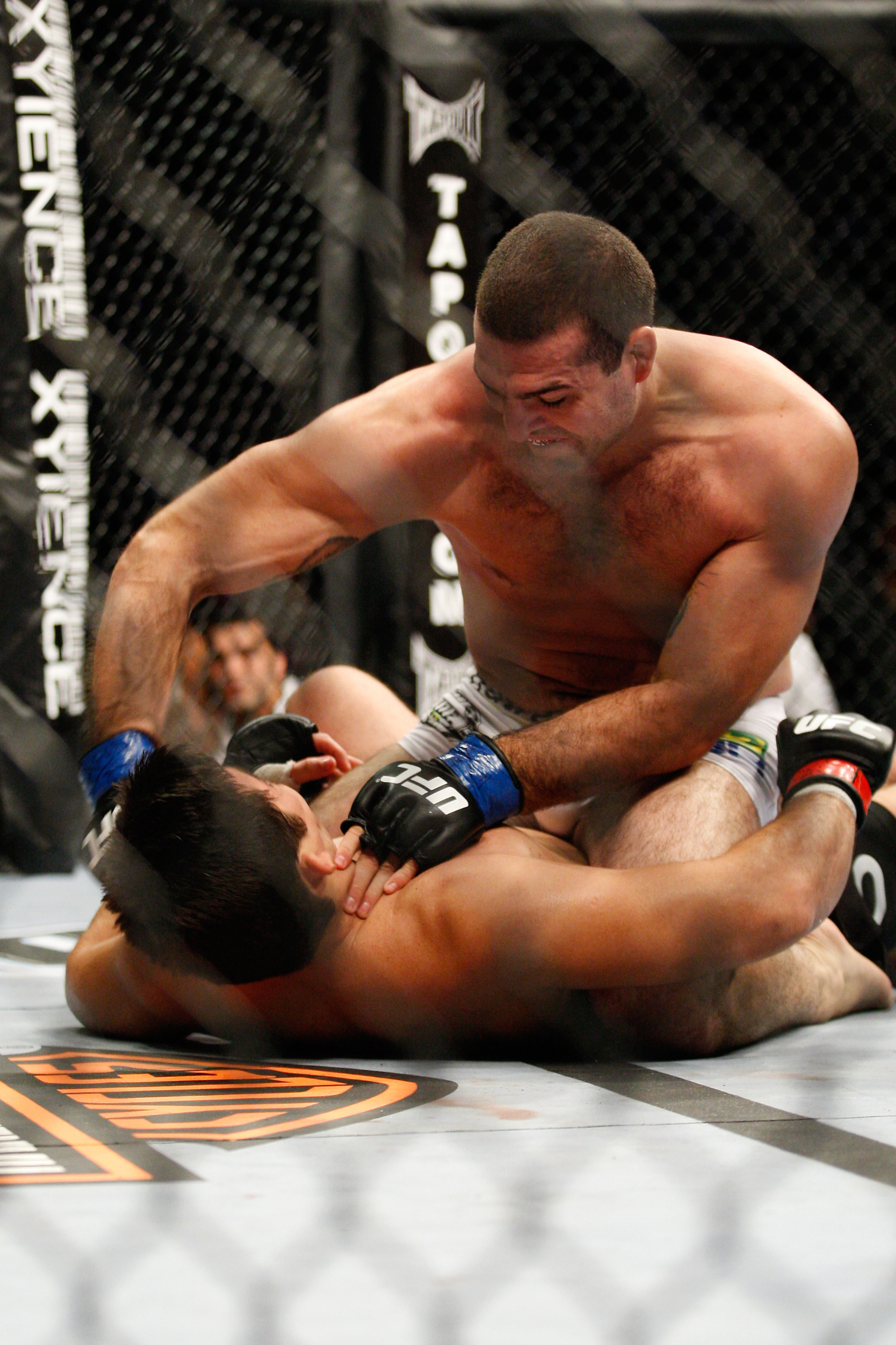 MONTREAL- MAY 8: Mauricio 'Shogun' Rua (top) punches Lyoto Machida in their light heavyweight bout at UFC 113 at Bell Centre on May 8, 2010 in Montreal, Quebec, Canada.  (Photo by Richard Wolowicz/Getty Images)