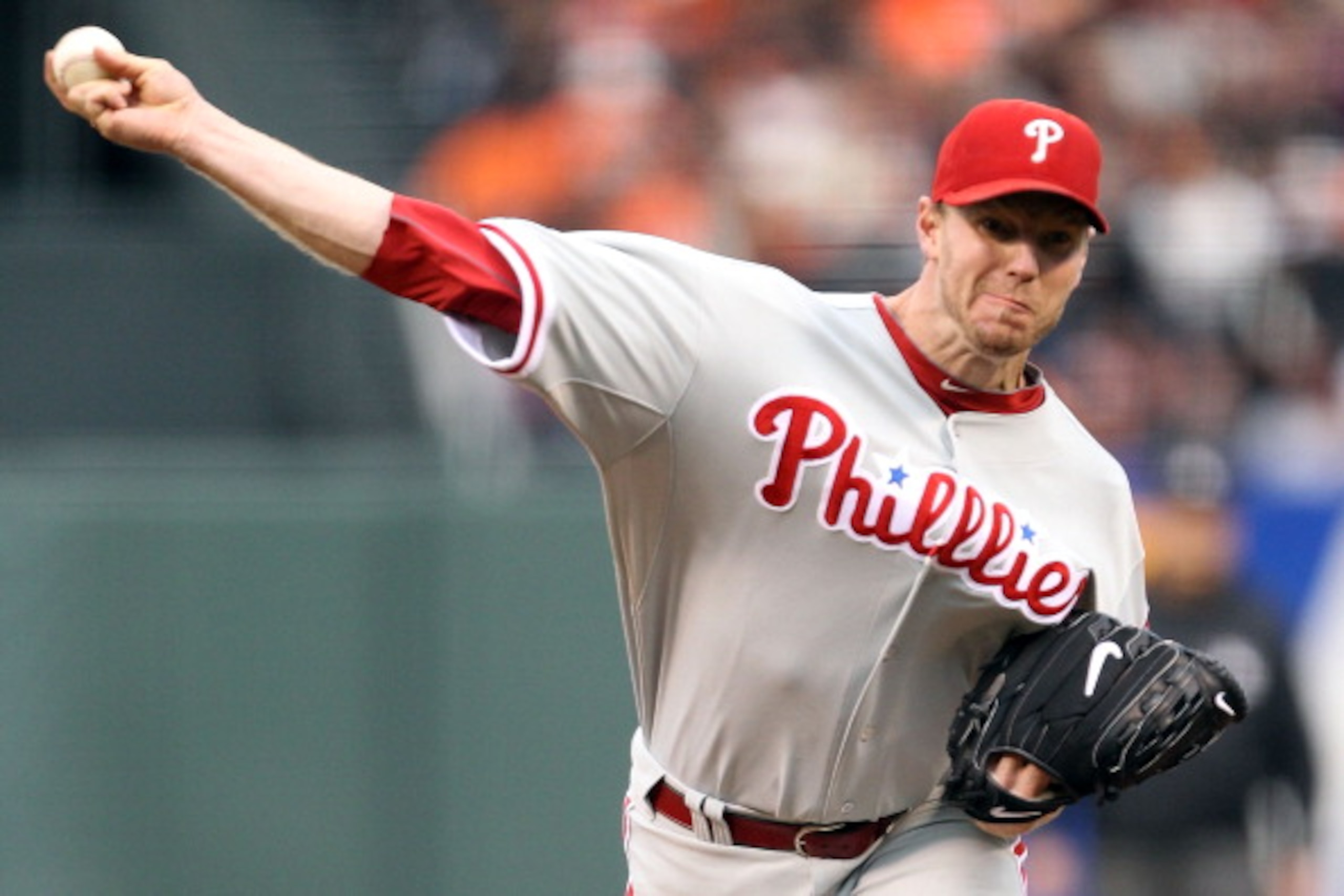 SAN FRANCISCO - OCTOBER 21:  Roy Halladay #34 of the Philadelphia Phillies pitches in the first inning against the San Francisco Giants in Game Five of the NLCS during the 2010 MLB Playoffs at AT&T Park on October 21, 2010 in San Francisco, California.  (