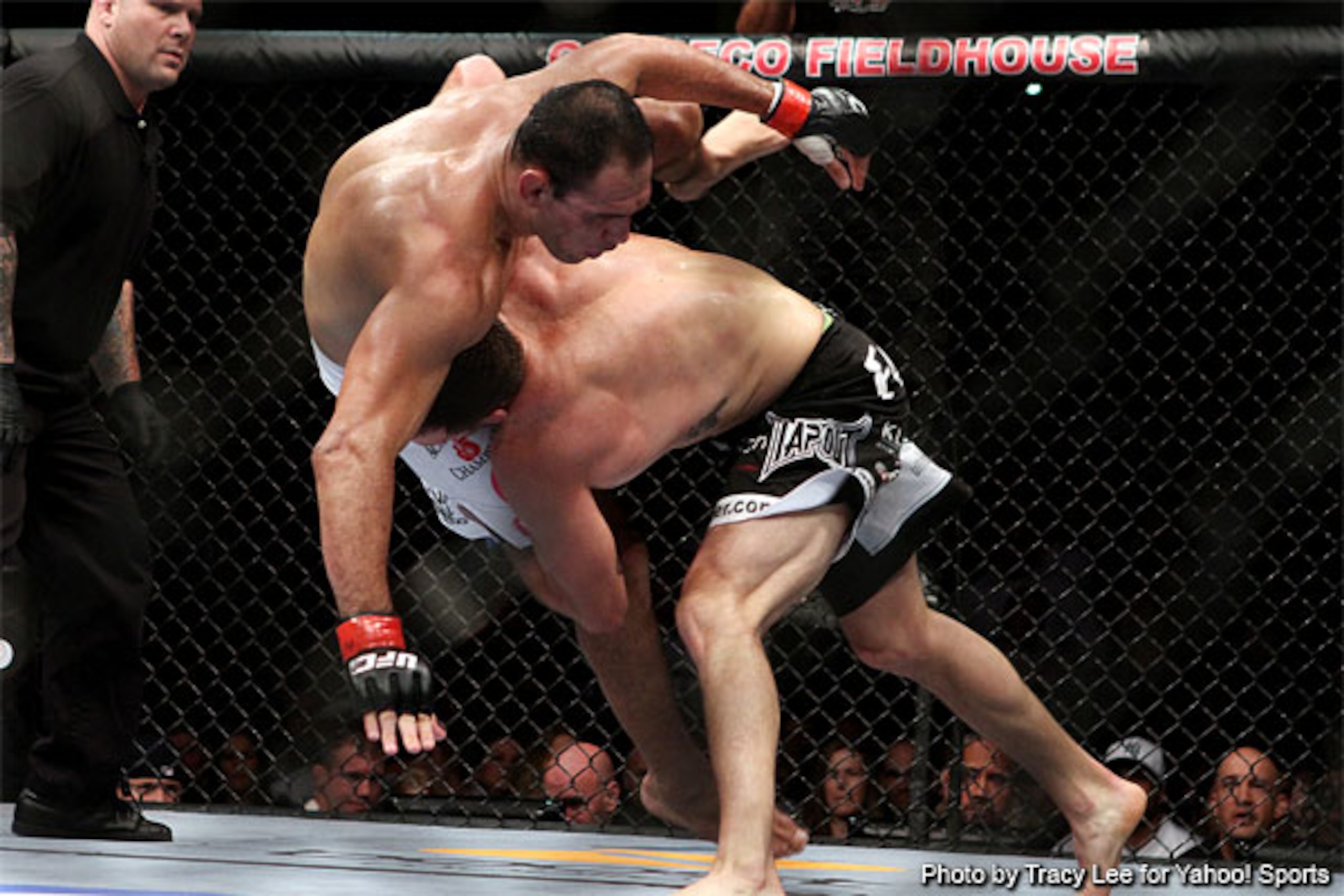 Bader taking down Little Nog Bader taking down Little Nog